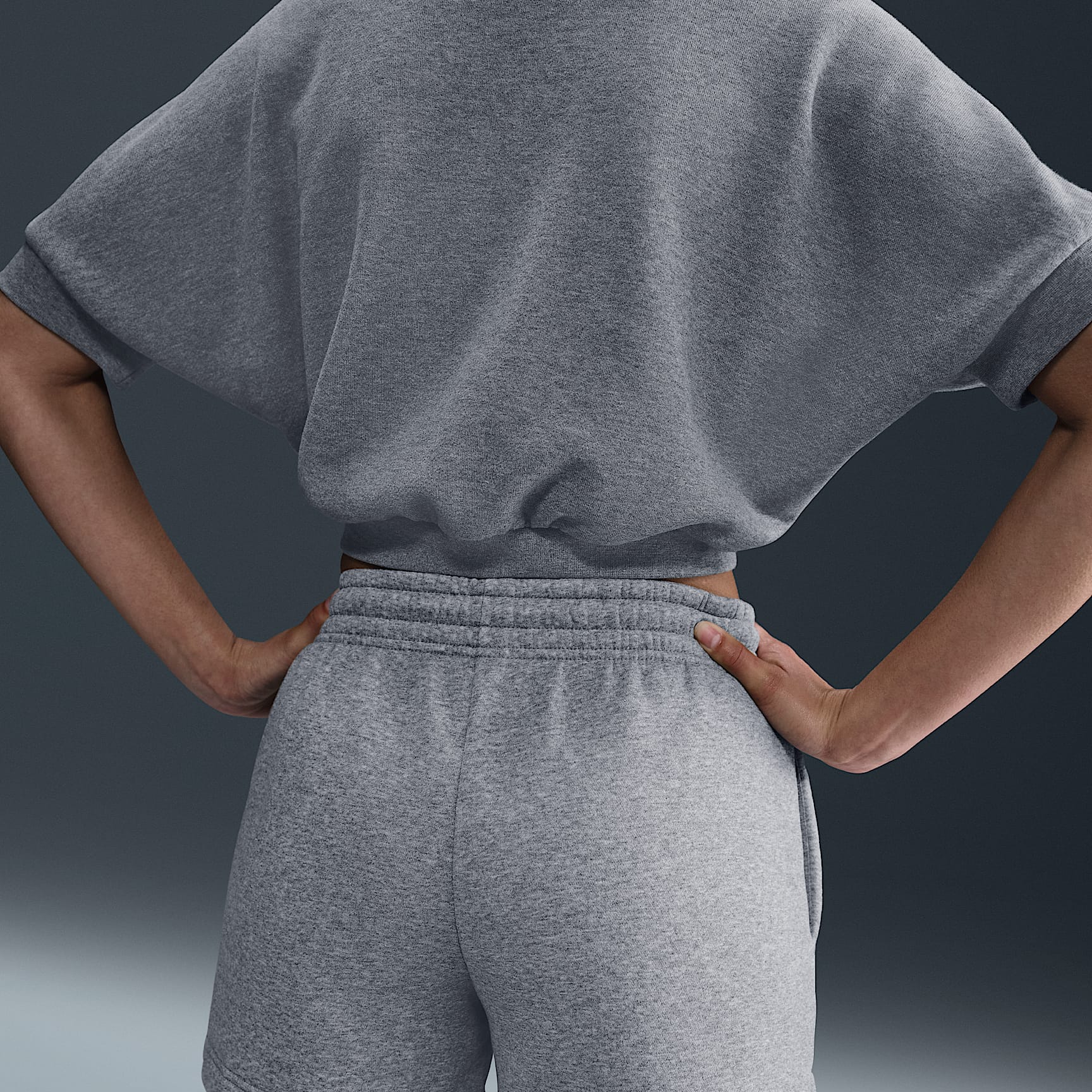 Nike Sportswear Phoenix Fleece Women's Mid-Rise 4" Shorts