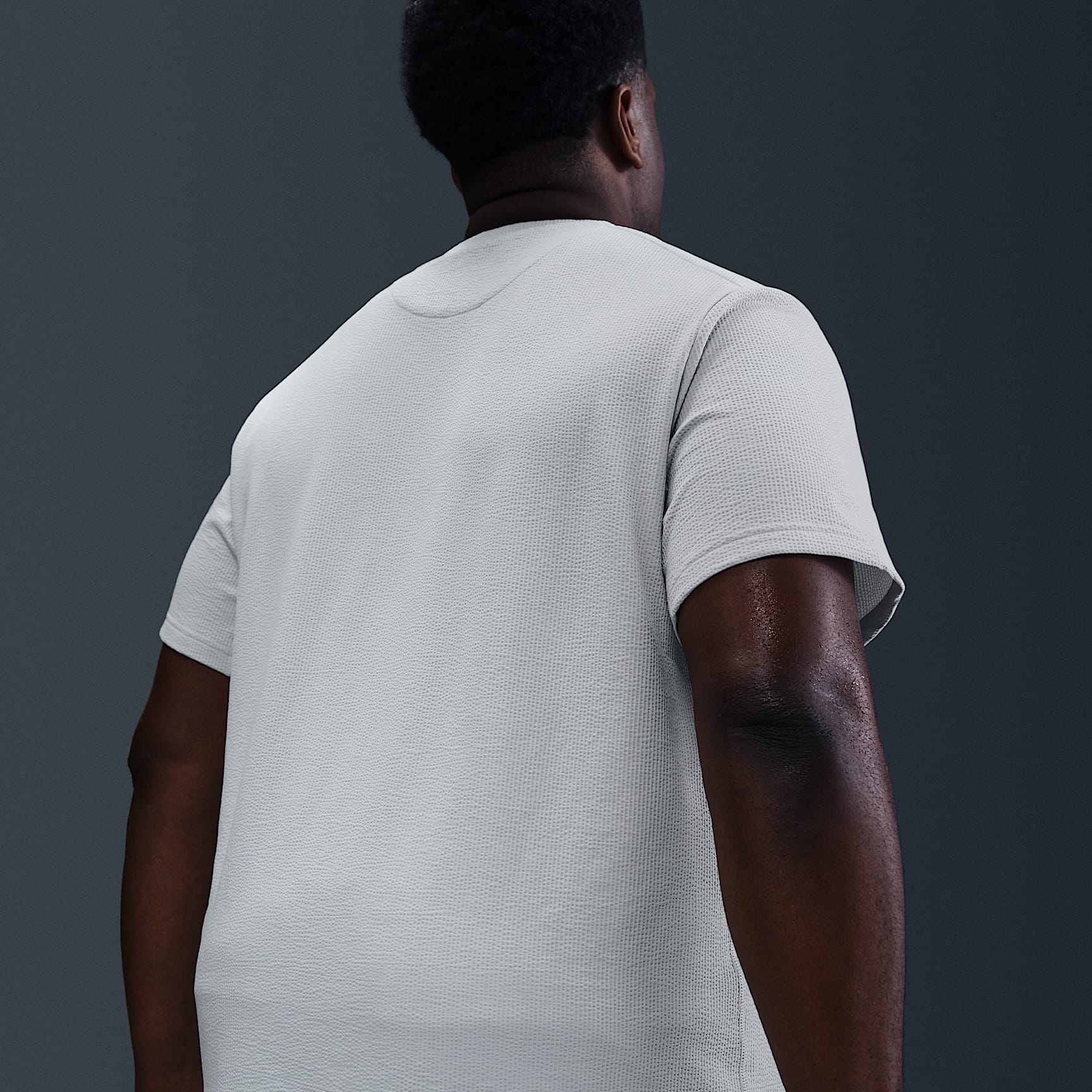 Nike Primary Men's Dri-FIT Short-Sleeve Versatile Top