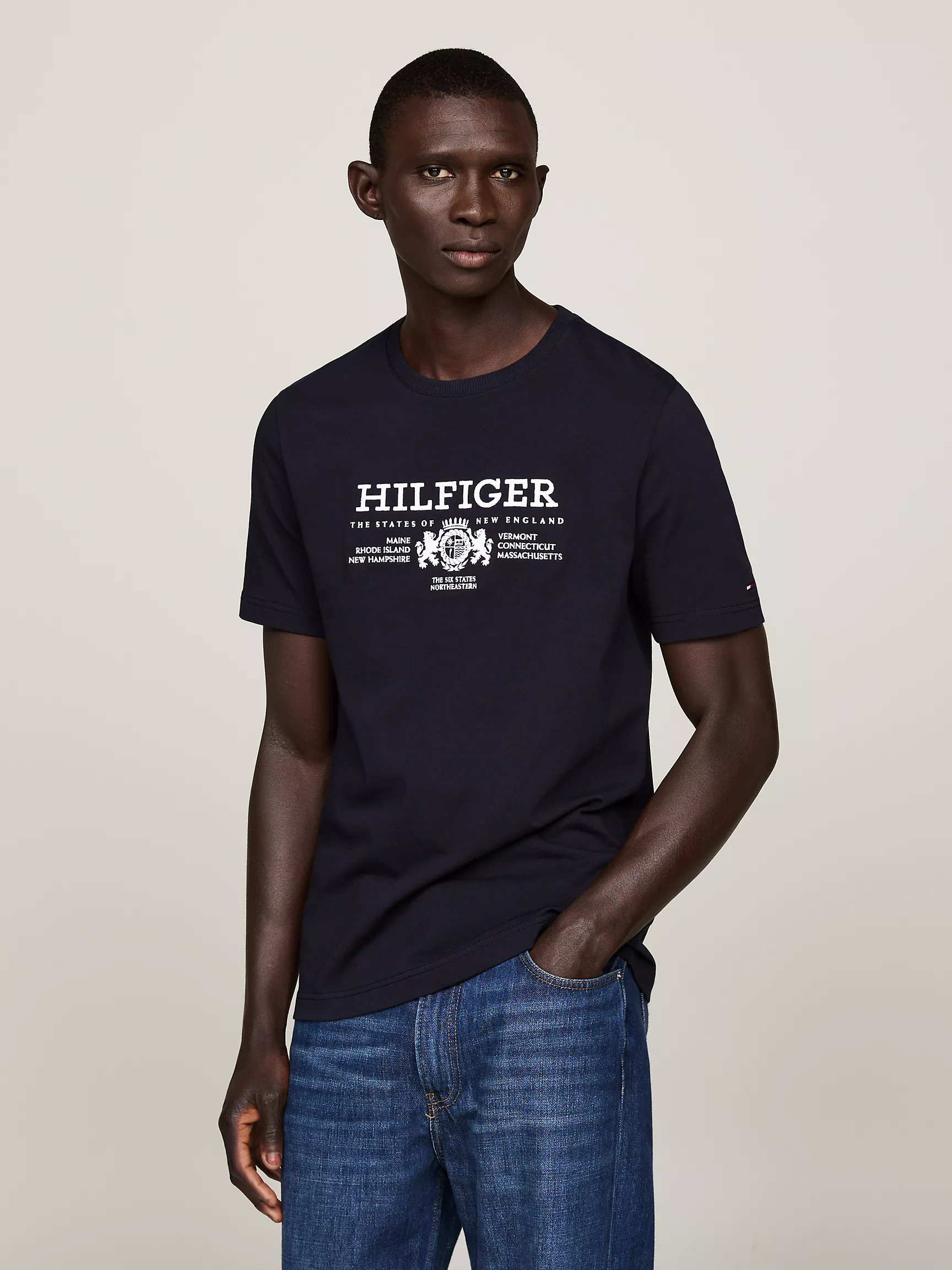 Мужская футболка Tommy Hilfiger, Футболка с вышитым гербом Hilfiger