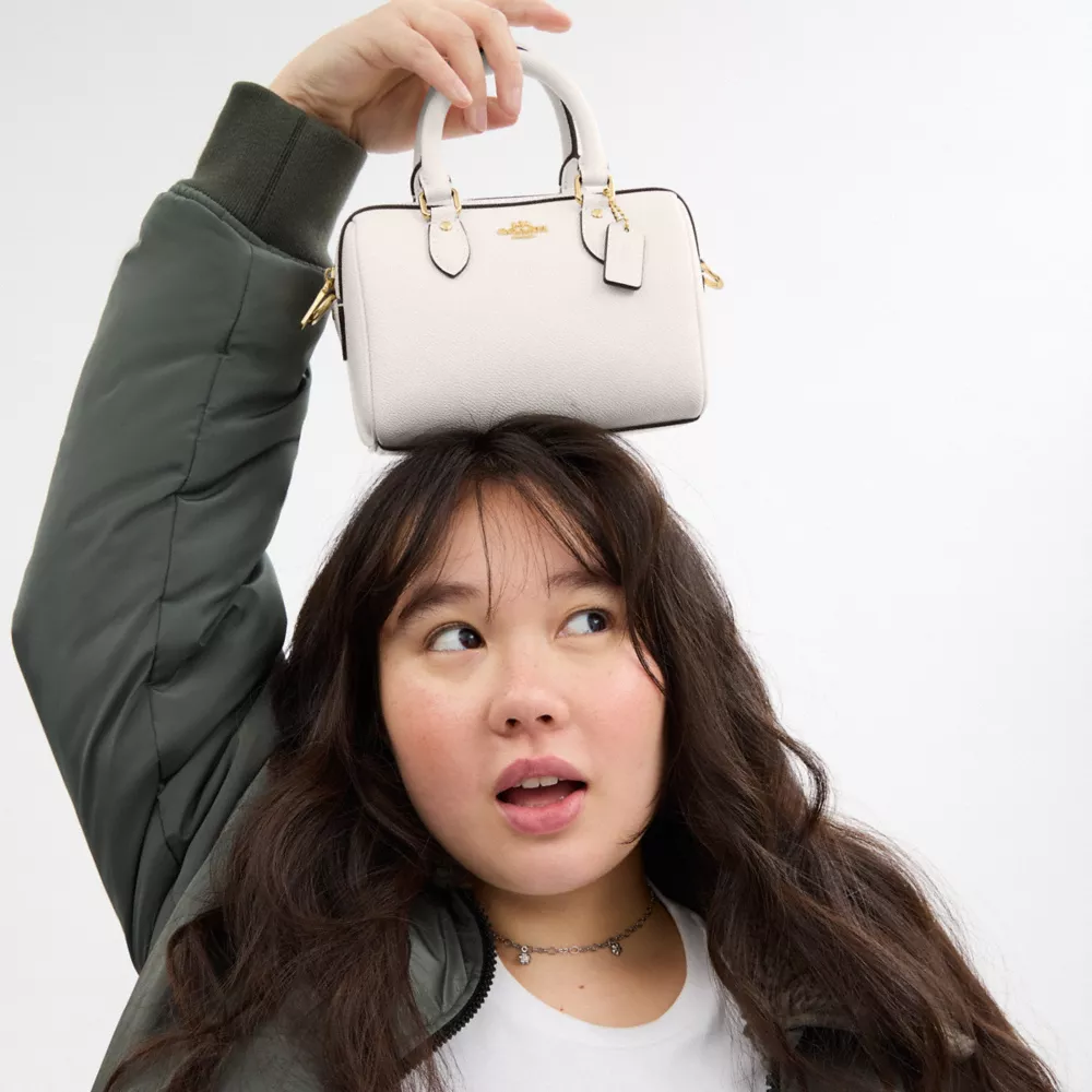 Сумка COACH Mini Rowan Crossbody Bag