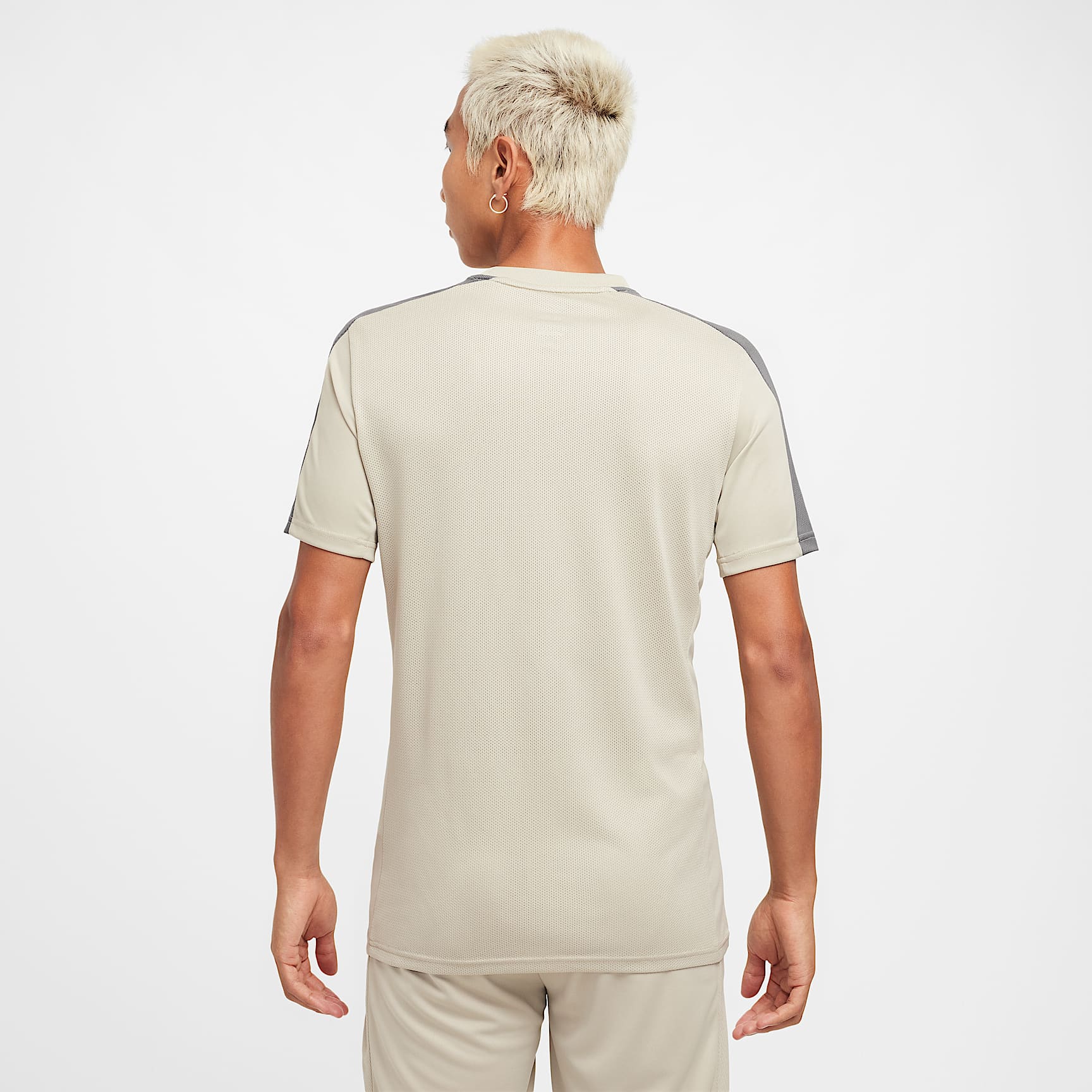 Nike Academy Men's Dri-FIT Short-Sleeve Soccer Top