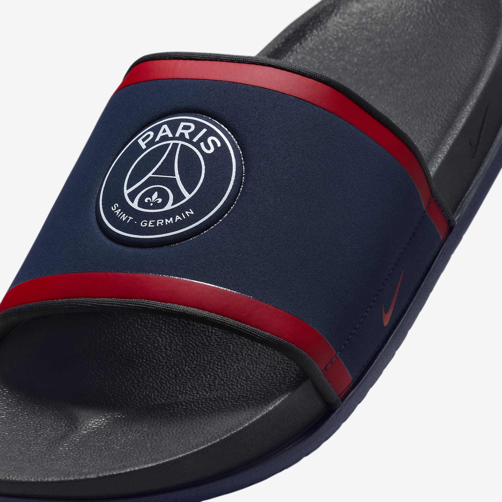 Nike Offcourt (Paris Saint-Germain) Soccer Slides
