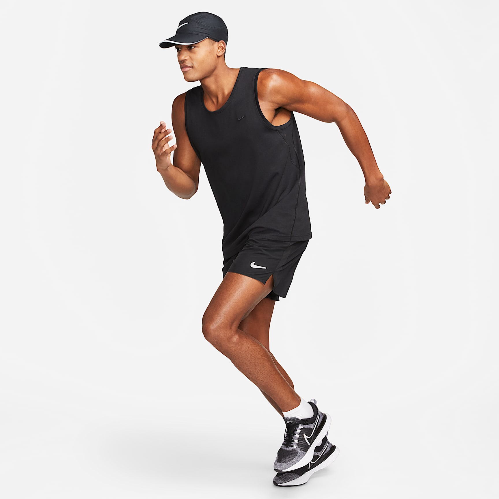 Nike Primary Men's Dri-FIT Versatile Tank