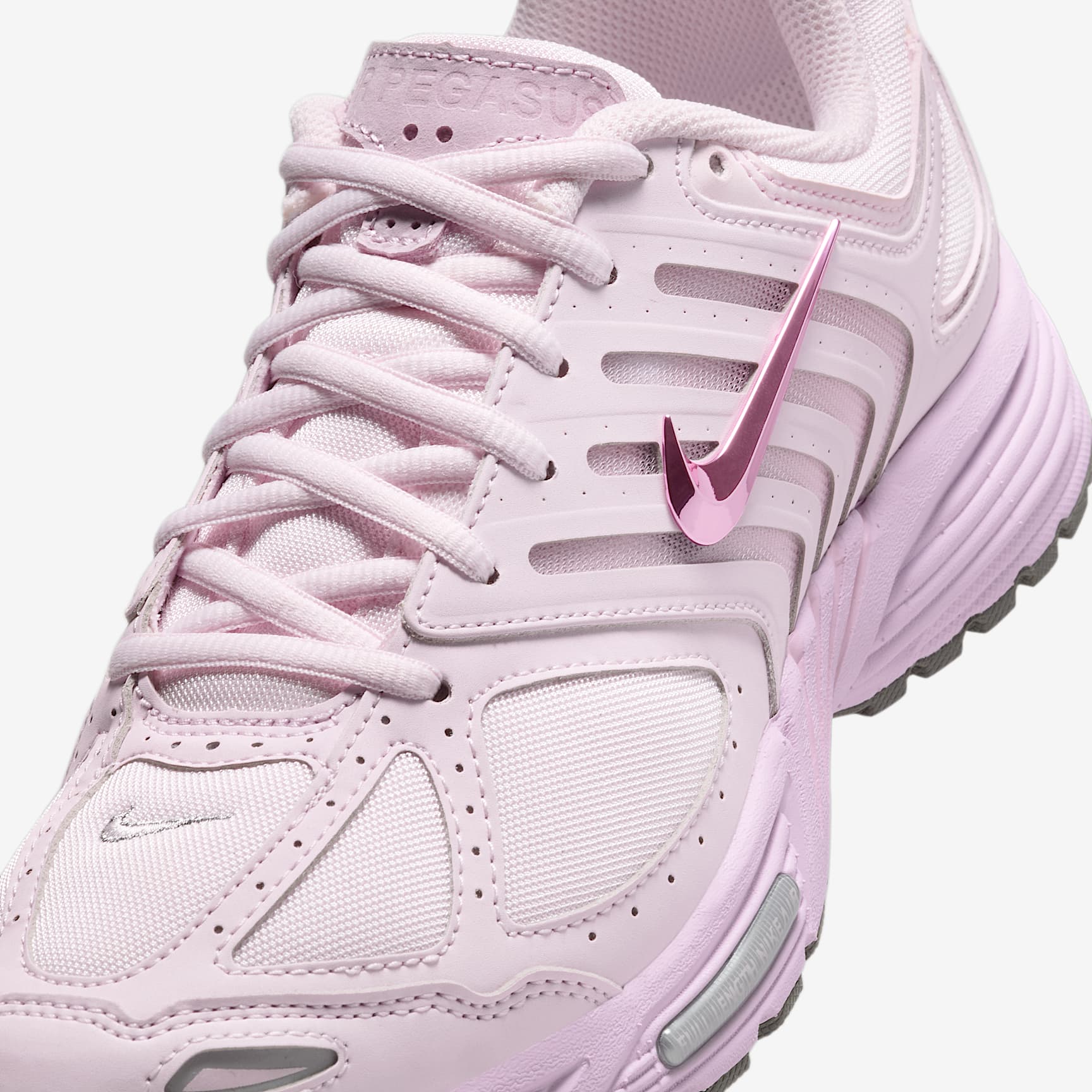 Nike Air Pegasus 2005 Women's Shoes