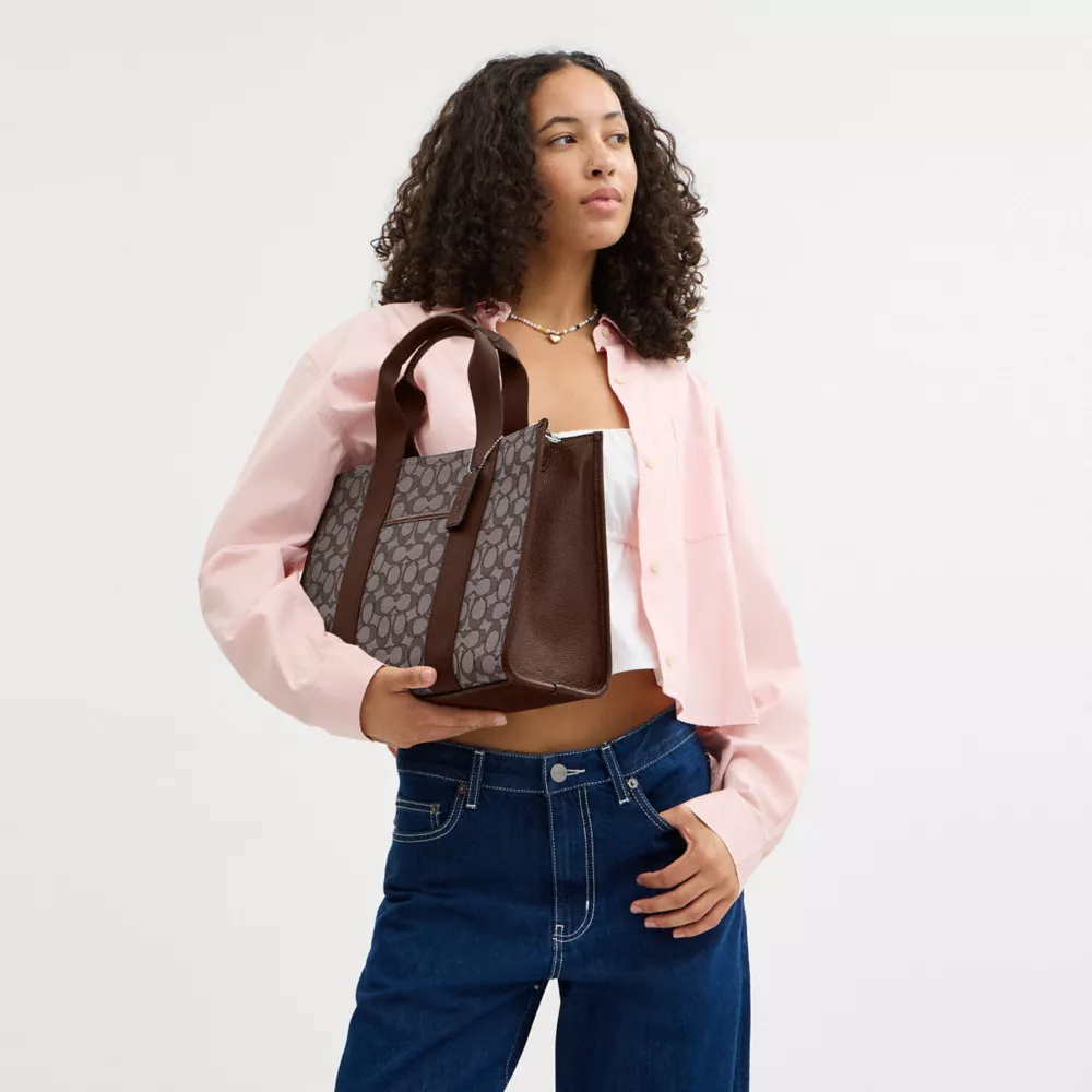Сумка COACH Smith Tote Bag In Signature Jacquard