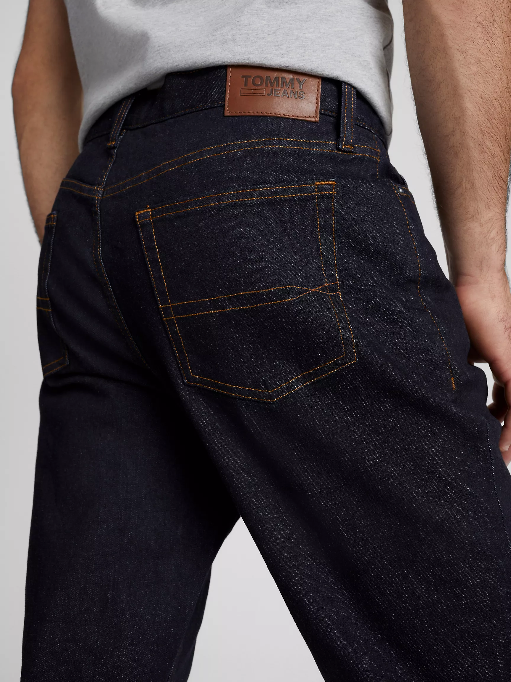 Мужские джинсы Tommy Hilfiger, Джинсы прямого кроя базовой чистой стирки