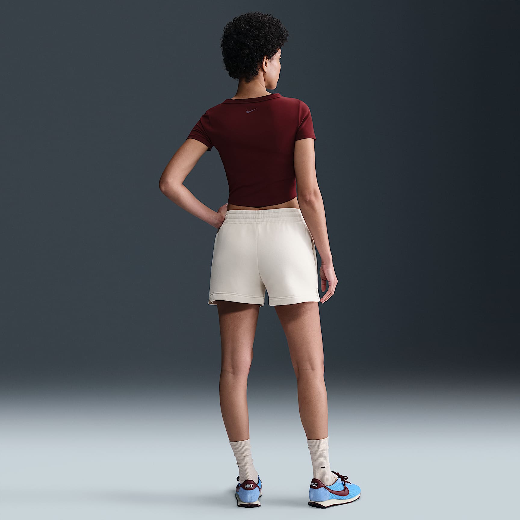 Nike Sportswear Phoenix Fleece Women's Mid-Rise 4" Shorts