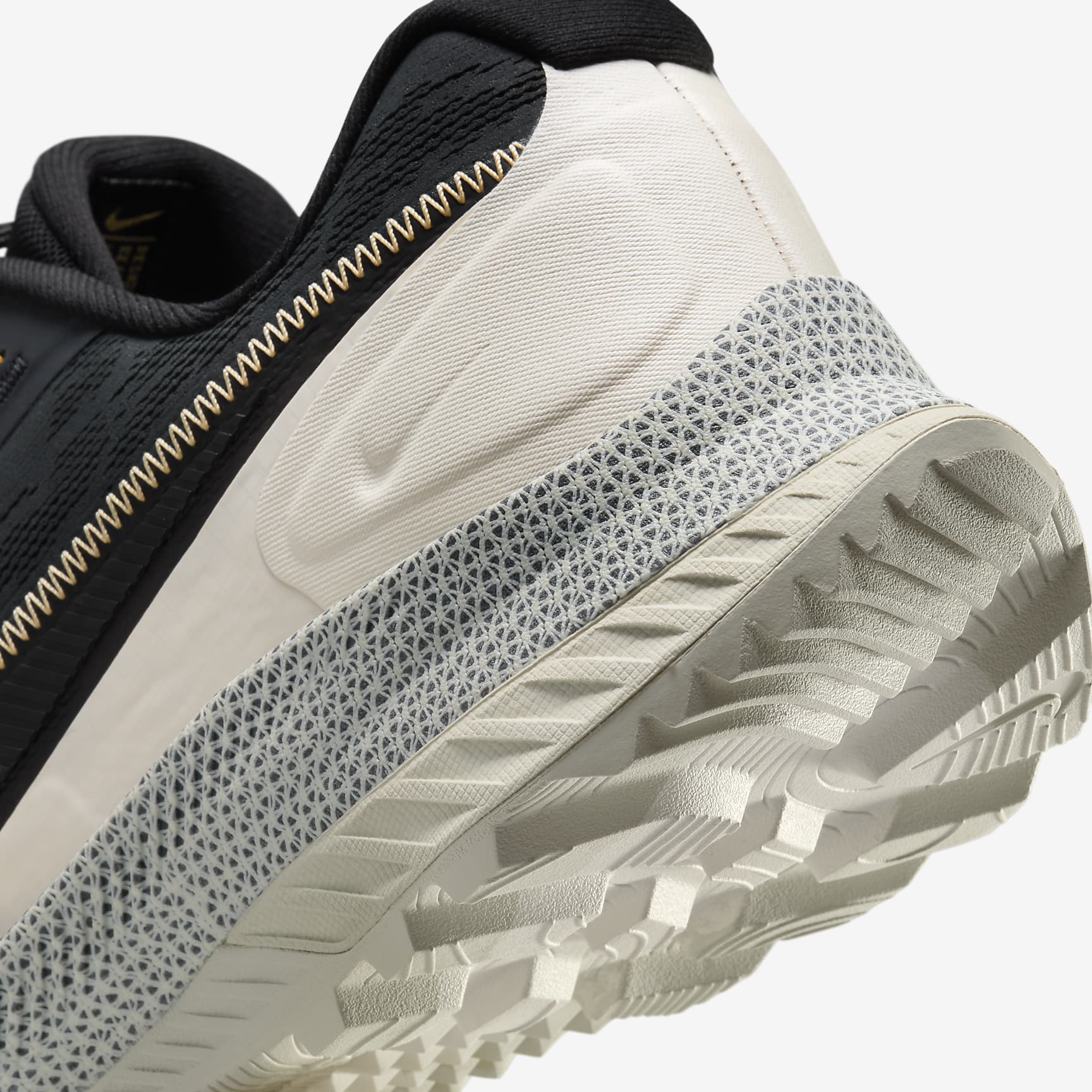 Nike React SFB Carbon Low Men’s Elite Outdoor Shoes