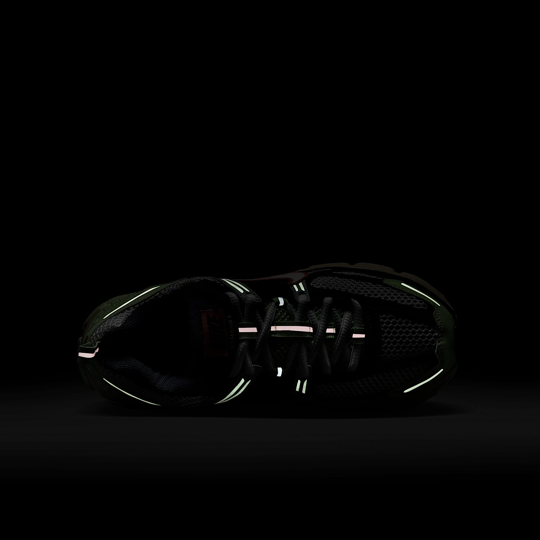 Nike Vomero 5 Big Kids' Shoes