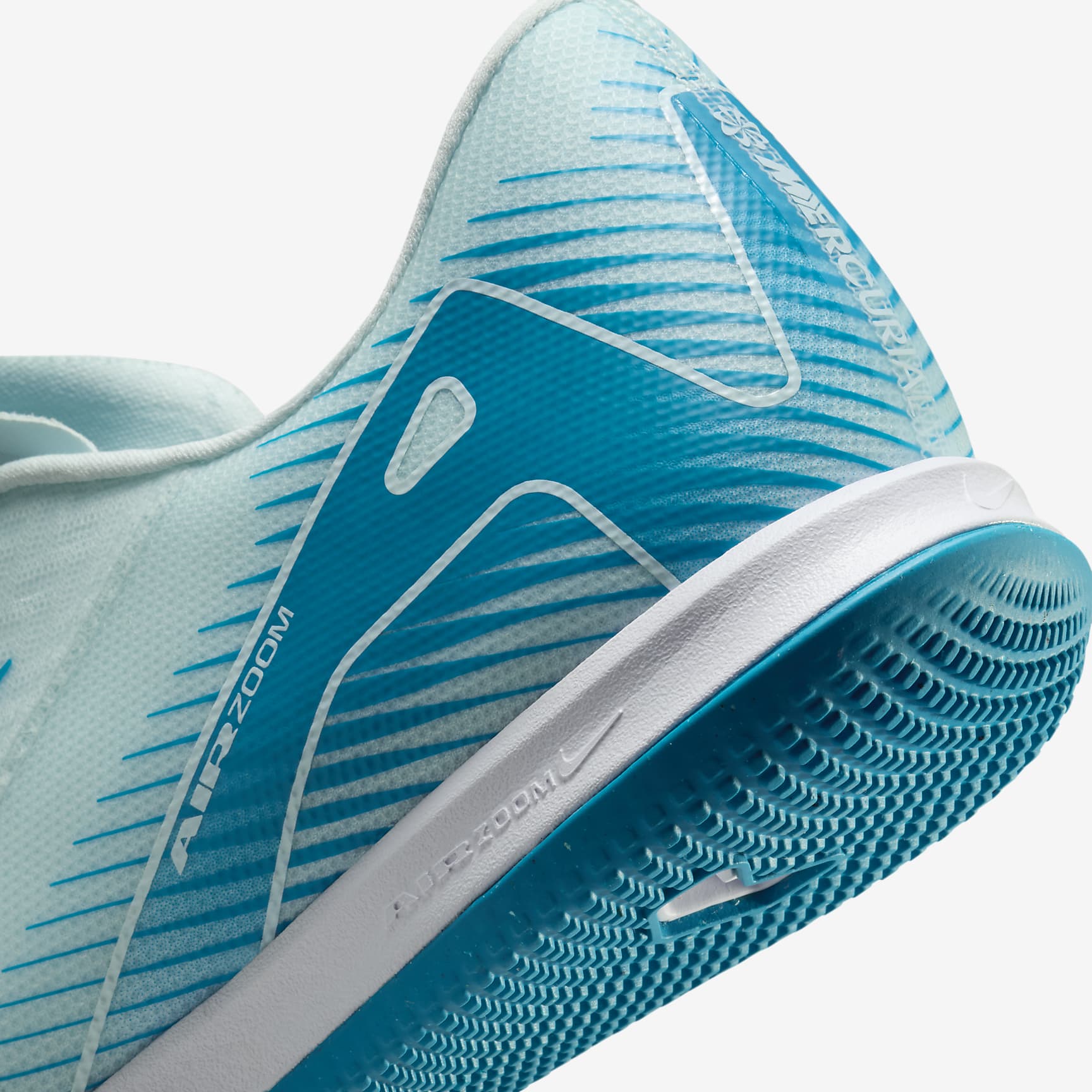 Nike Mercurial Vapor 16 Academy IC Low-Top Soccer Shoes