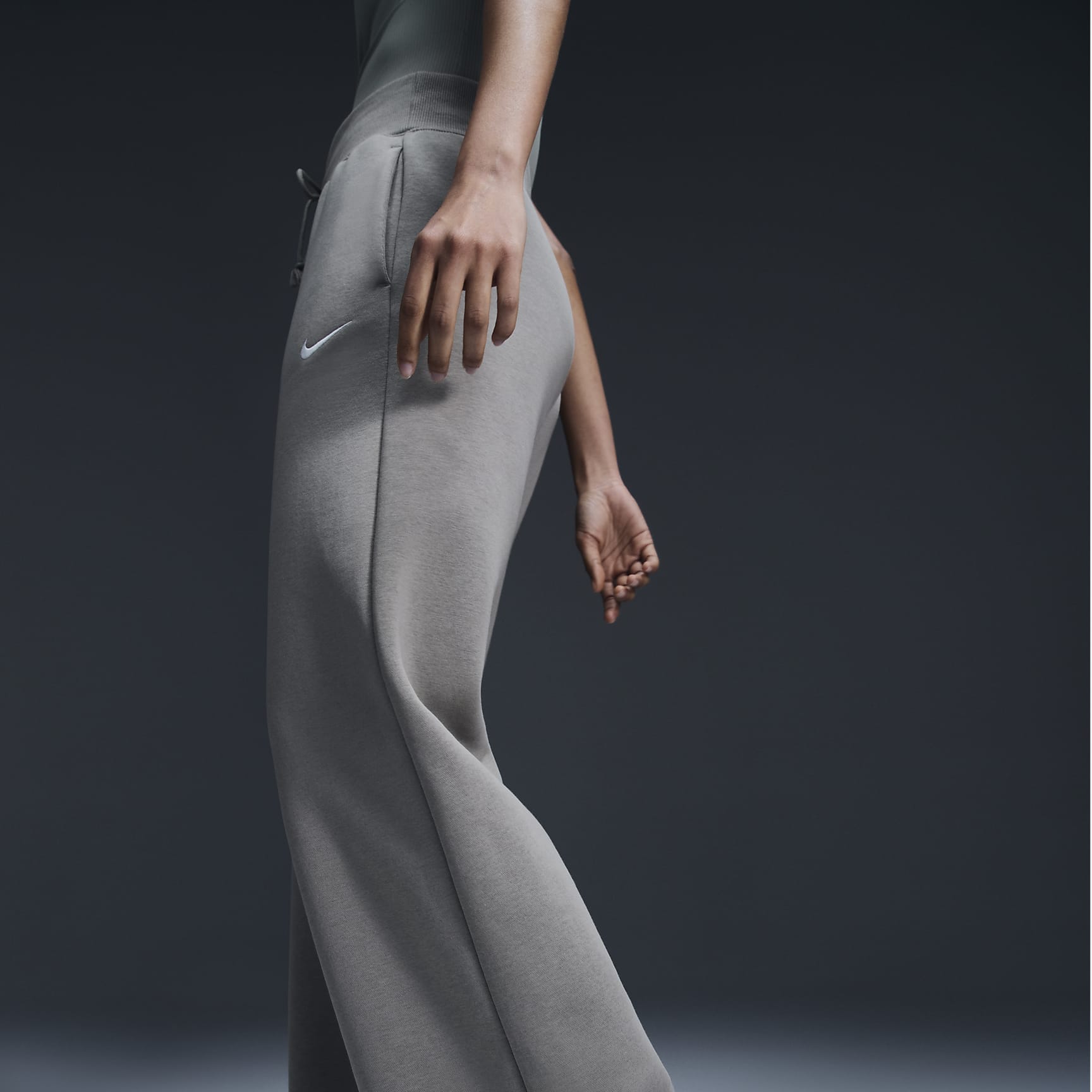 Nike Sportswear Phoenix Fleece Women's High-Waisted Wide-Leg Sweatpants