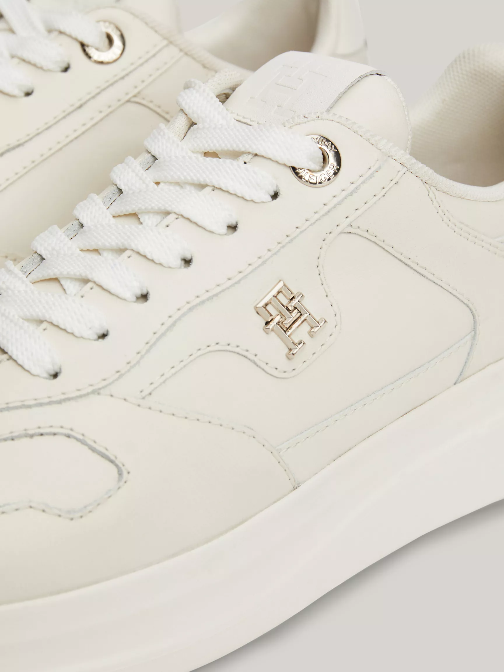 Женские кроссовки Tommy Hilfiger, Роскошные кожаные кеды с заостренным носком