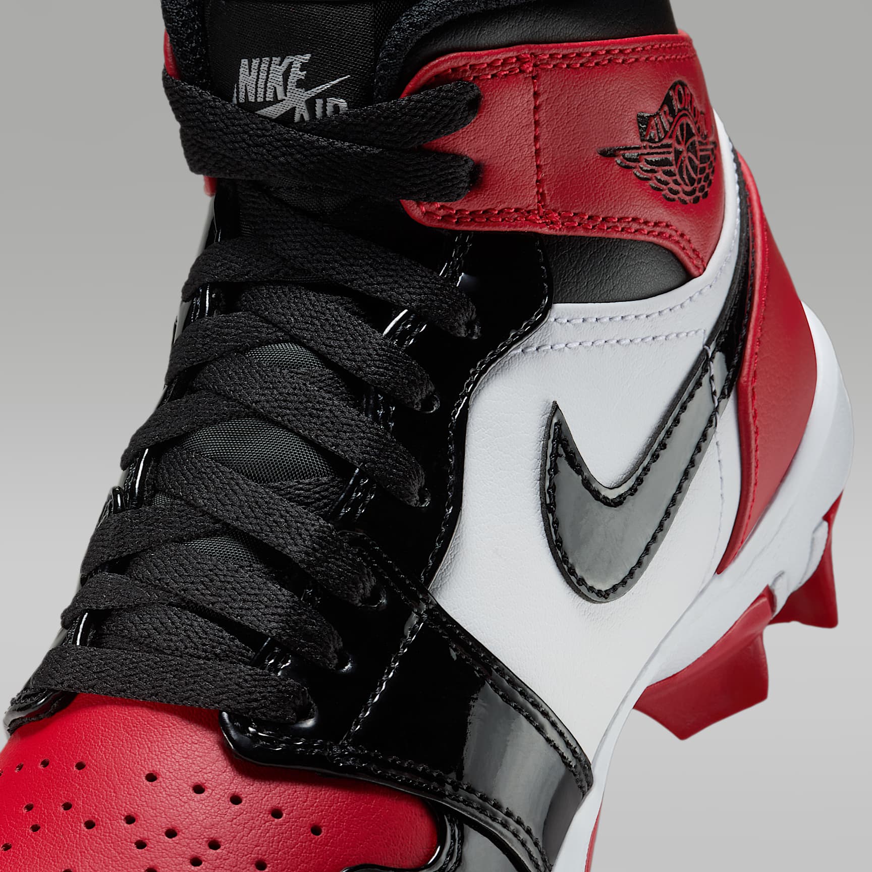 Jordan 1 Mid Little/Big Kids' Cleats
