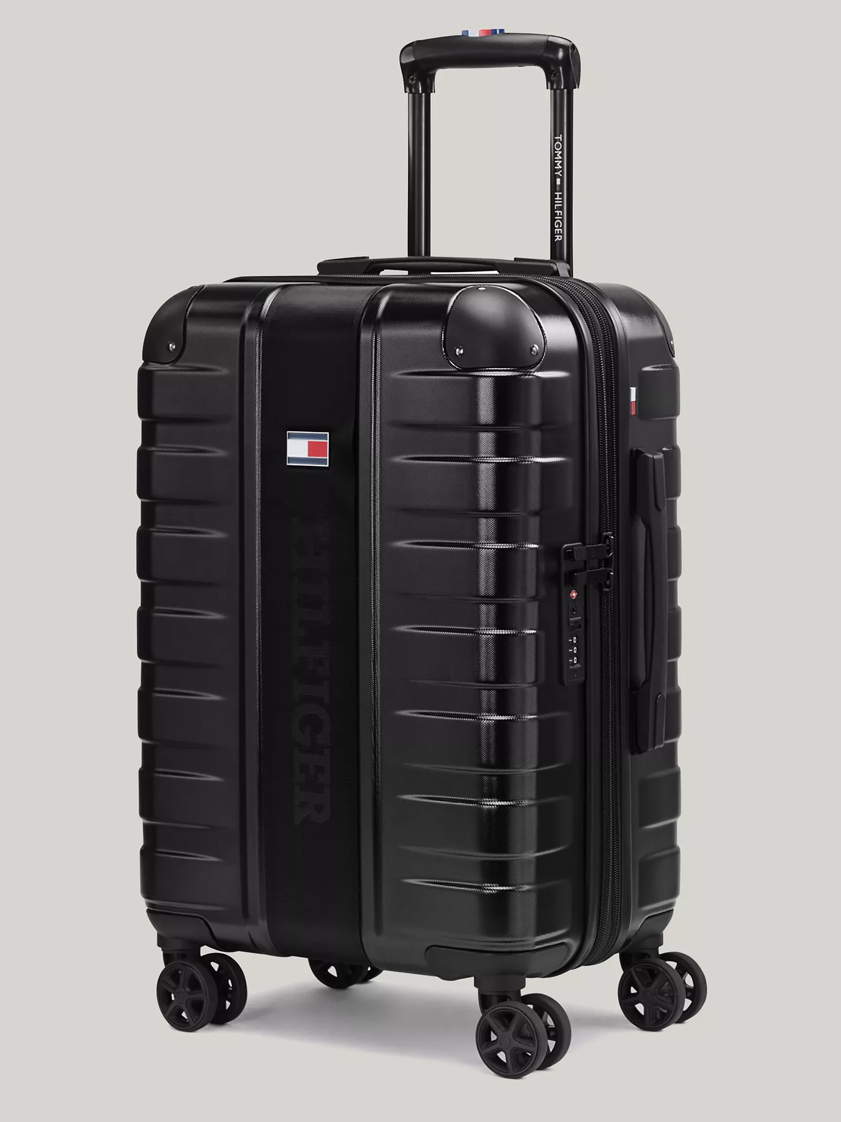 Чемодан Томми Хилфигер, Жесткий чемодан на колесах (21 дюйм)