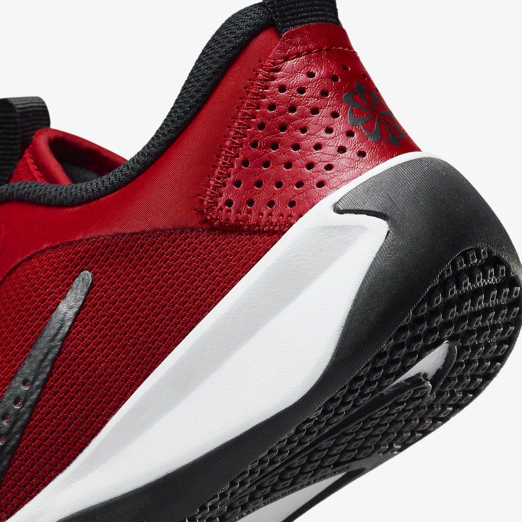 Nike Omni Multi-Court Big Kids' Indoor Court Shoes