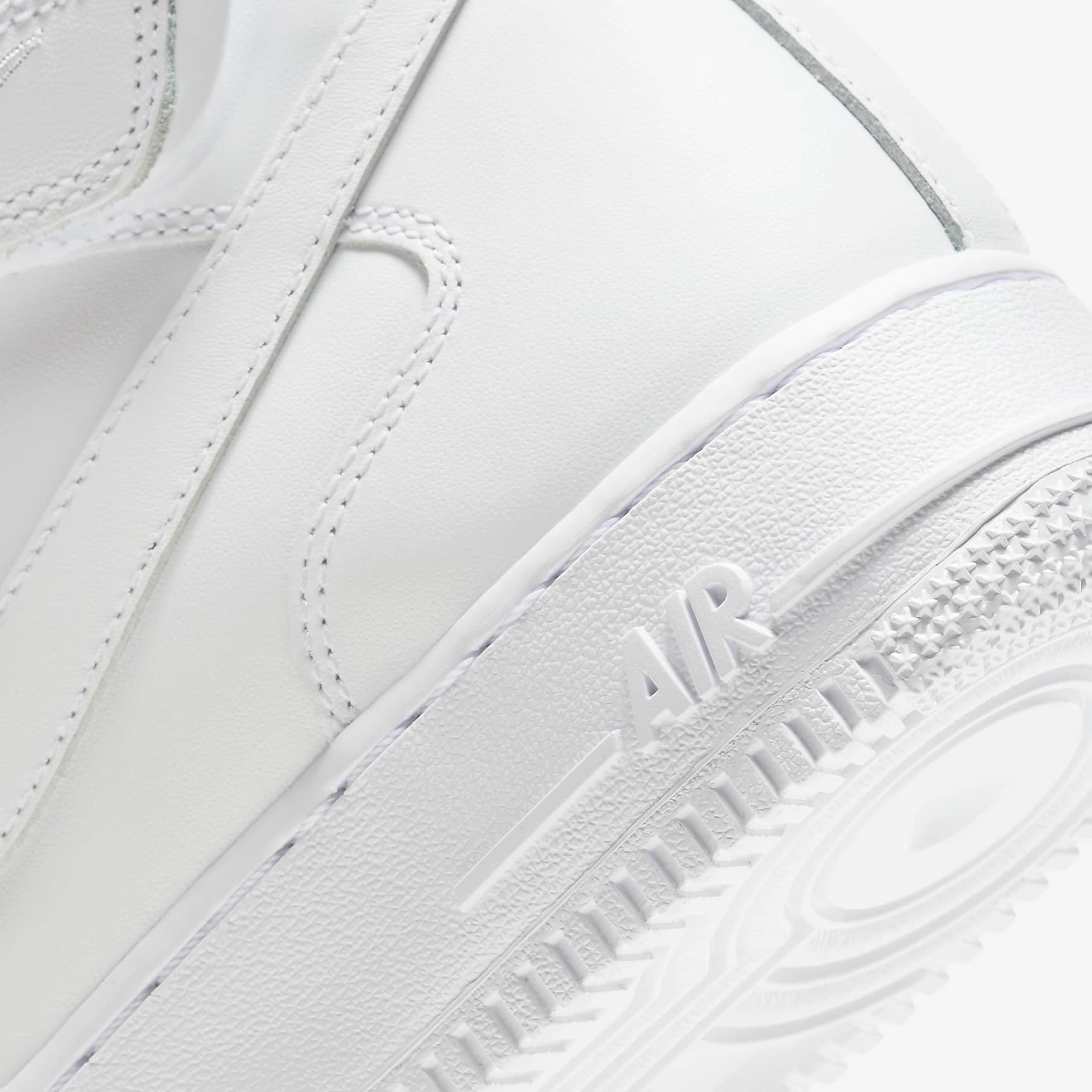 Nike Air Force 1 '07 Mid Women's Shoe