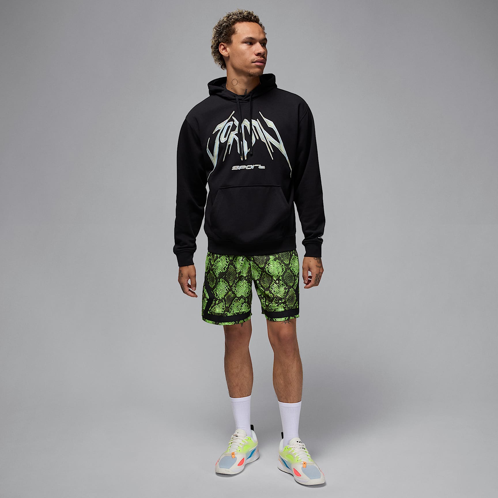 Jordan Sport Men's Dri-FIT Mesh Diamond Shorts