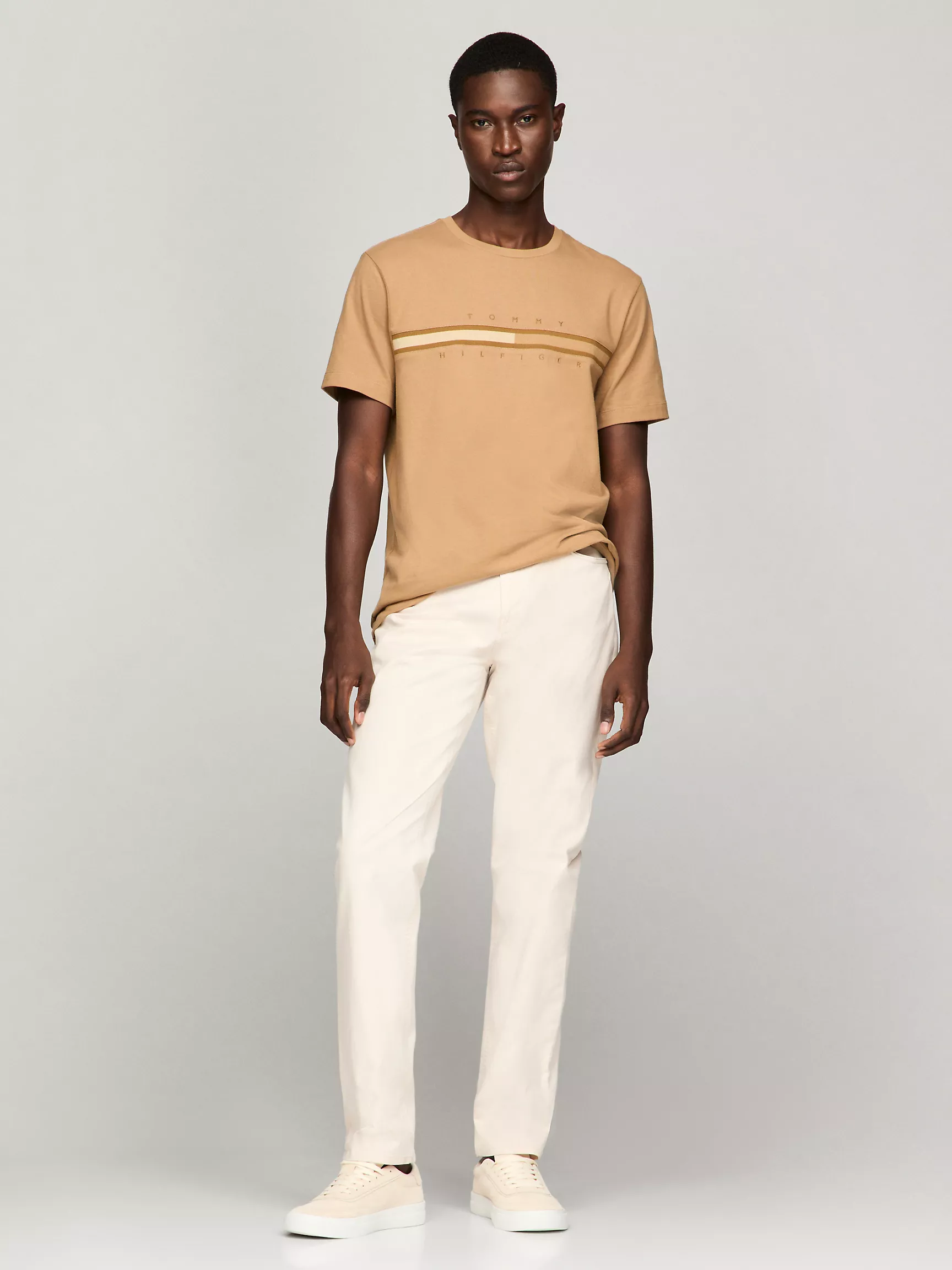 Мужская футболка Tommy Hilfiger, Футболка с тональным логотипом флага