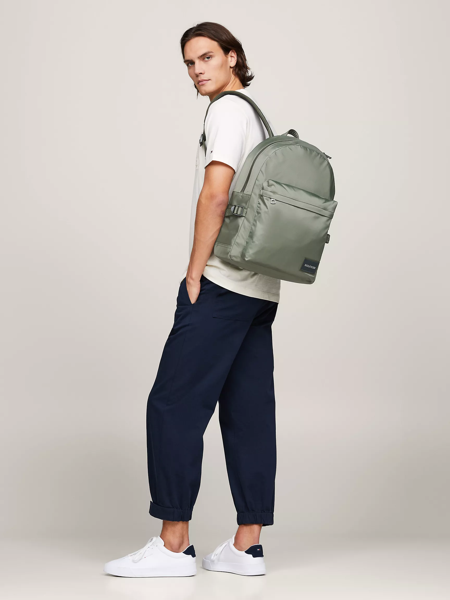 Сумка унисекс Tommy Hilfiger, Рюкзак купольной формы с монограммной нашивкой