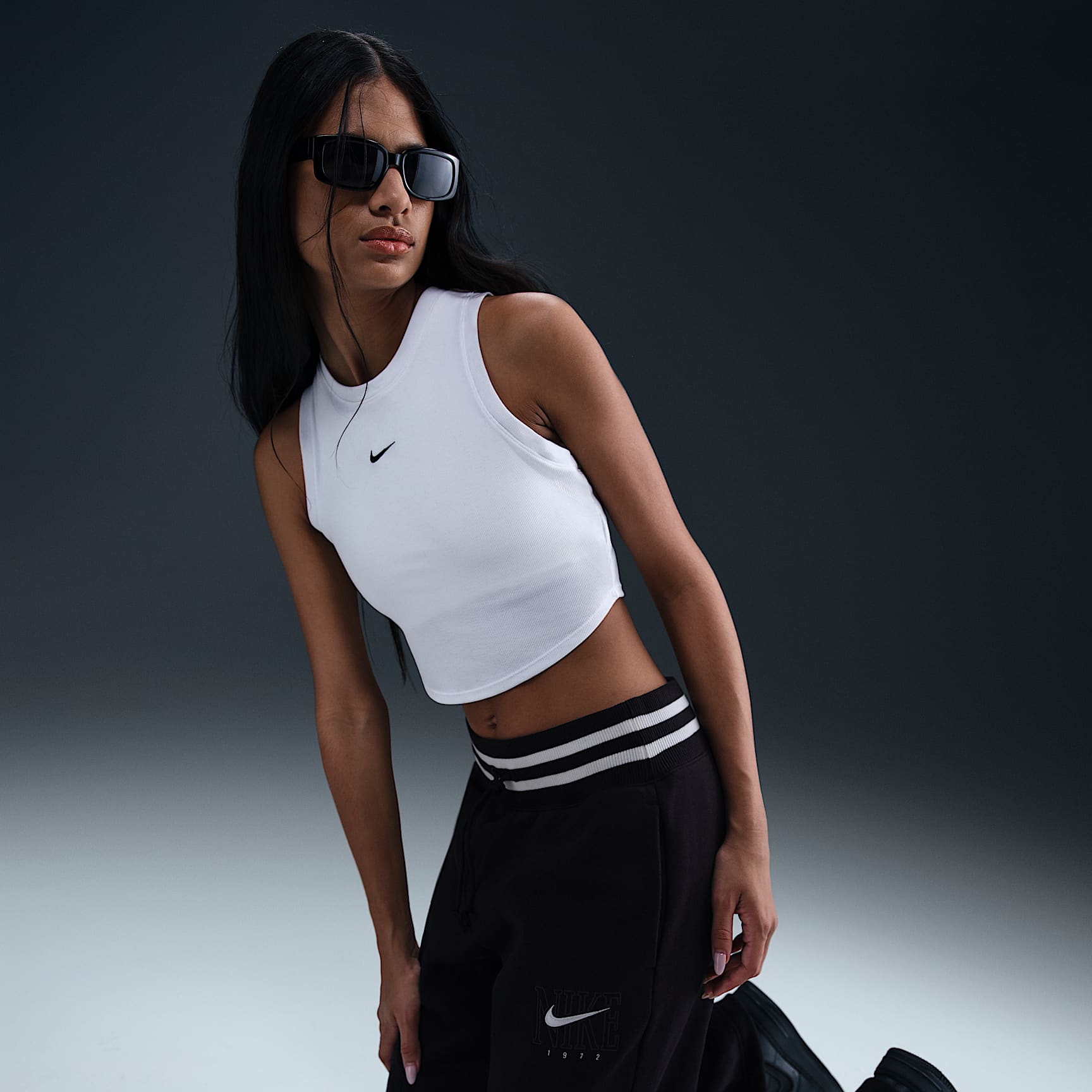 Nike Sportswear Phoenix Fleece Women's High-Waisted Wide-Leg Graphic Pants