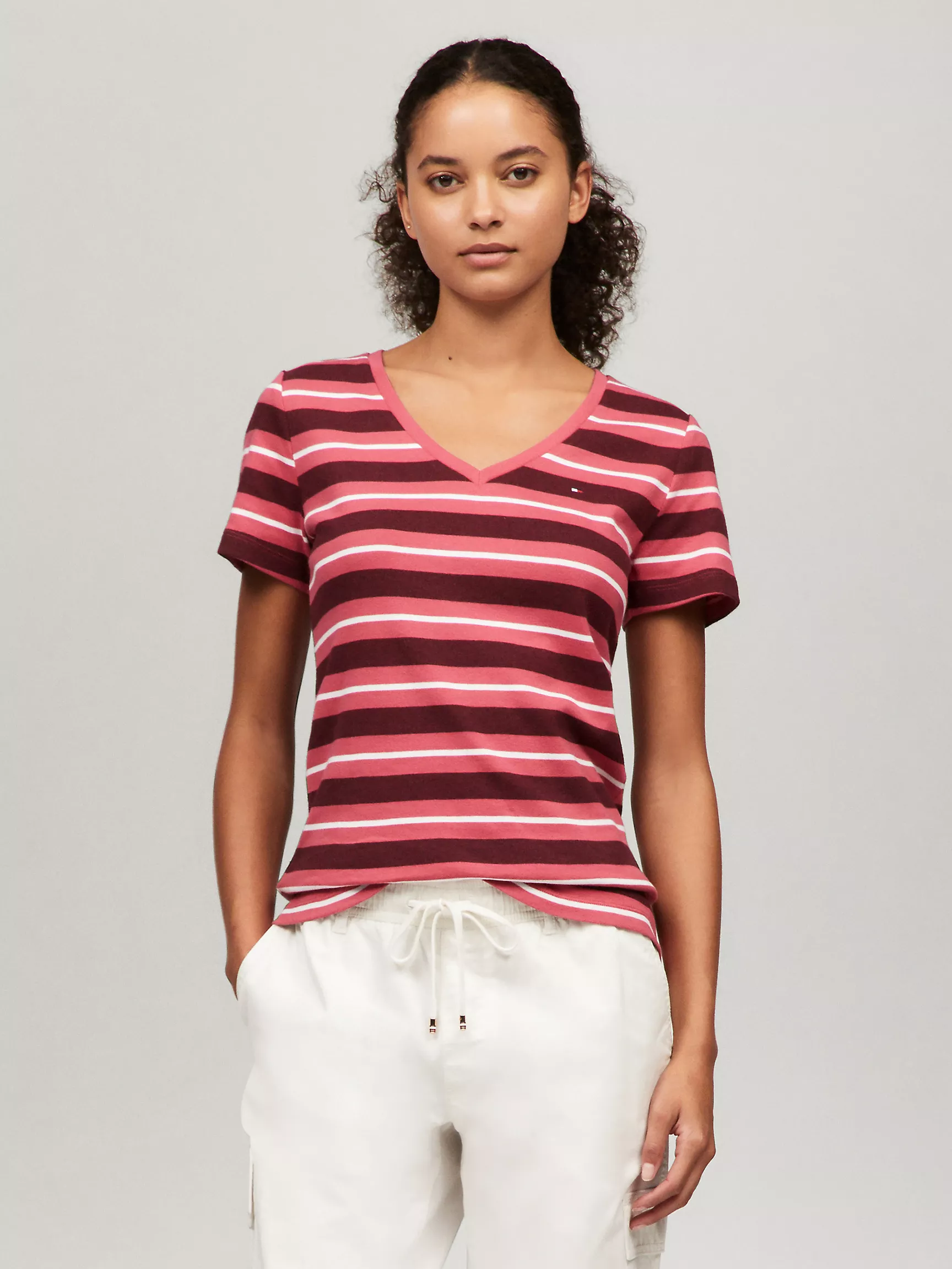 Женская футболка Tommy Hilfiger, Любимая футболка в полоску с V-образным вырезом