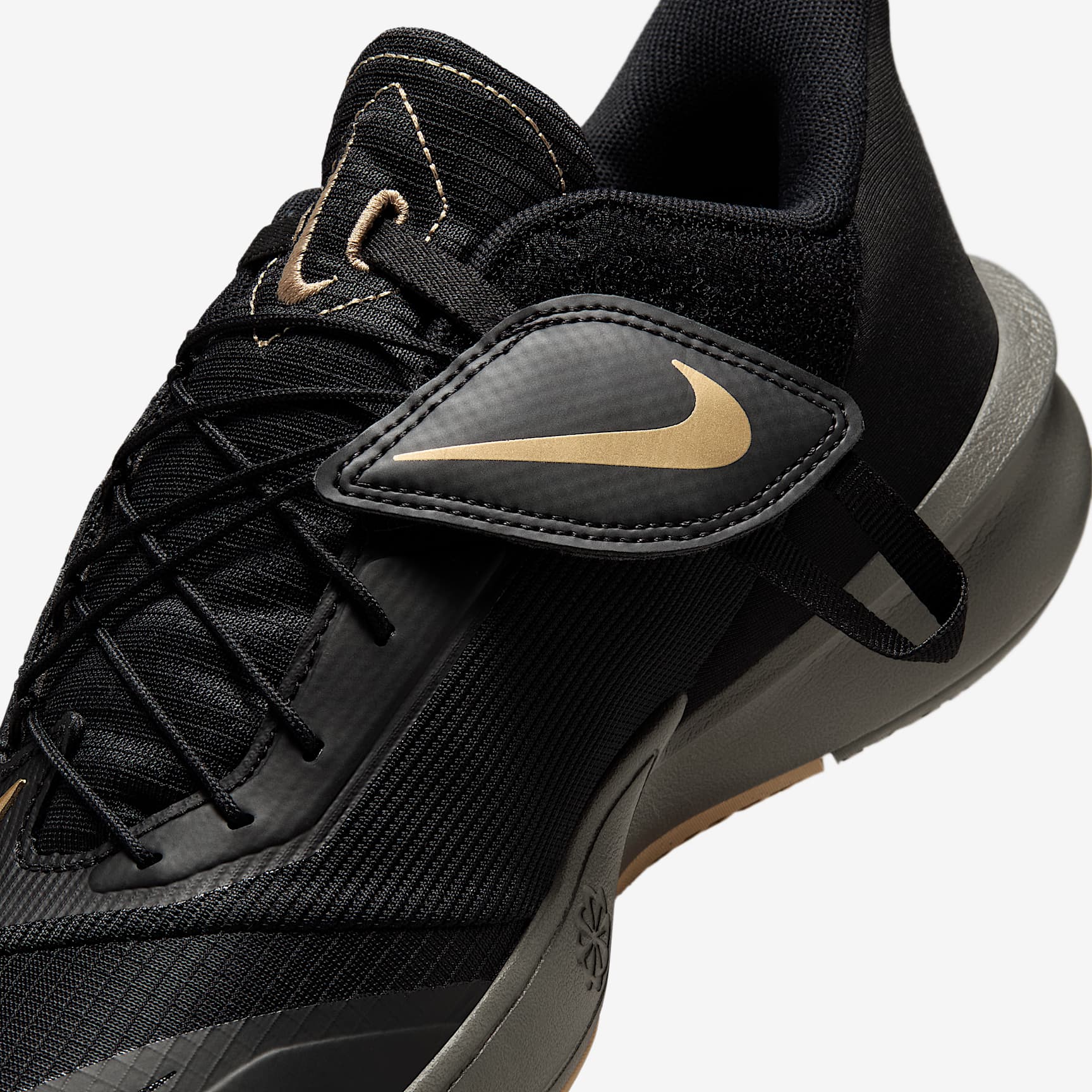 Nike Precision 7 EasyOn Men's Basketball Shoes