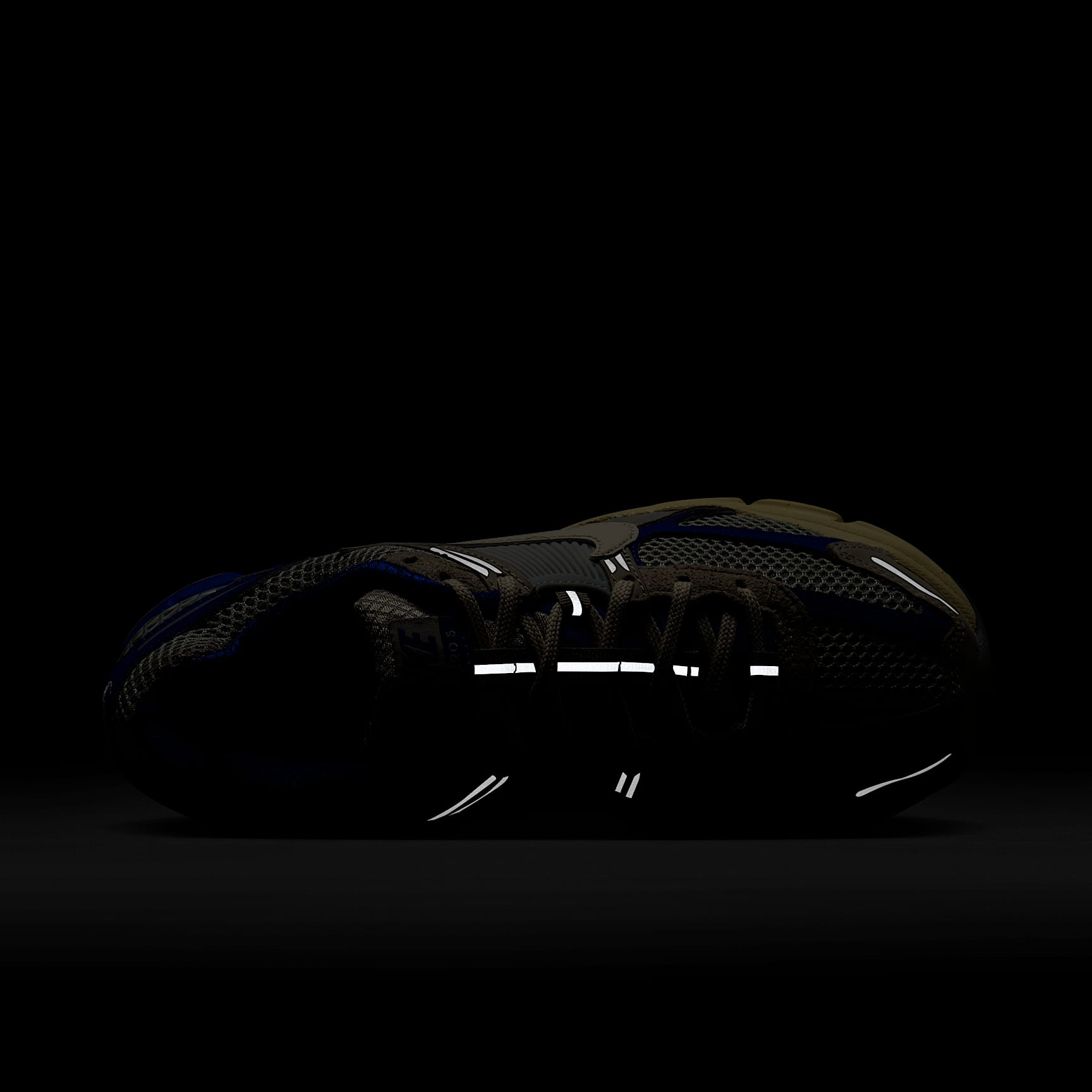 Nike Zoom Vomero 5 Women's Shoes