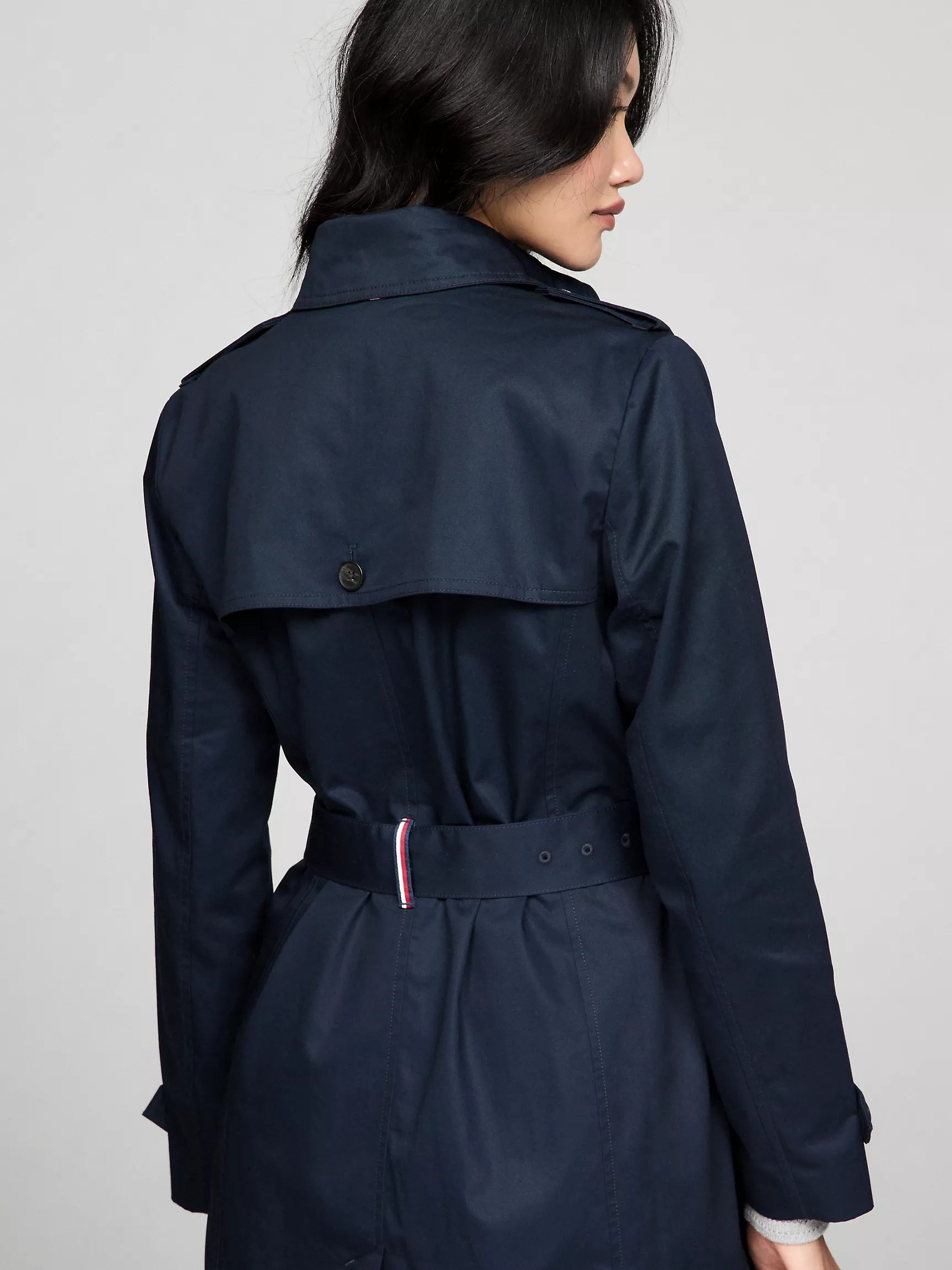 Женское пальто Tommy Hilfiger, Двубортный тренч с поясом