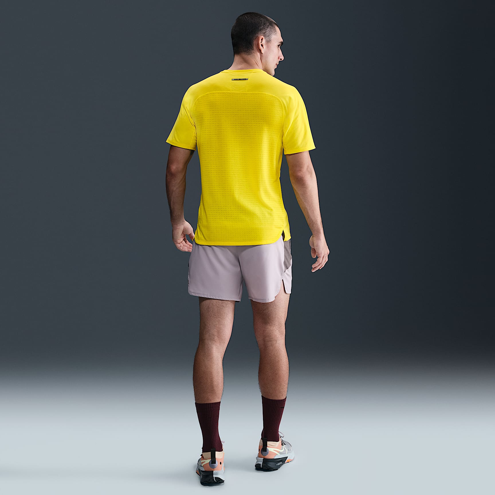 Nike Solar Chase Men's Dri-FIT ADV Short-Sleeve Running Top
