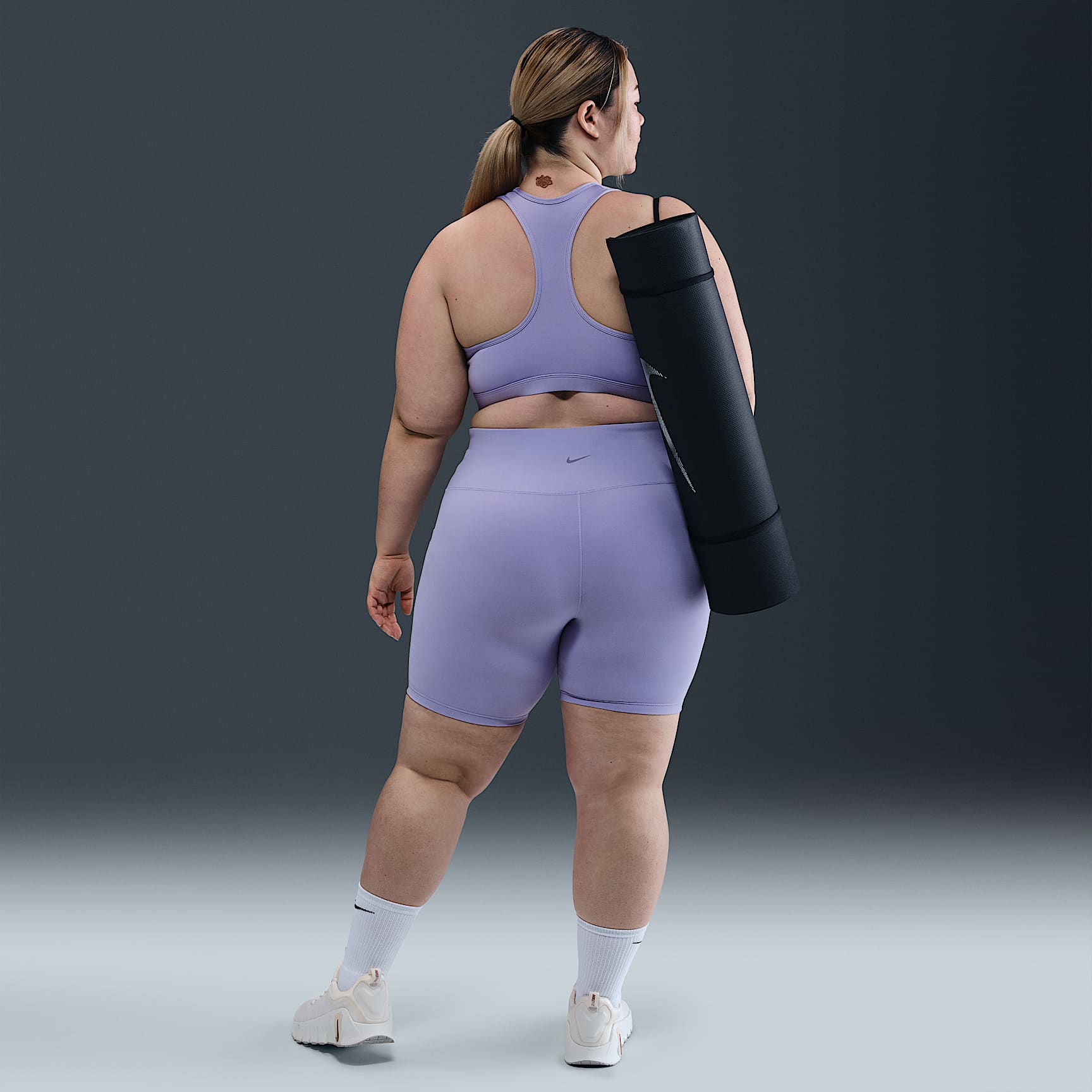 Nike Swoosh Medium Support Women's Padded Sports Bra (Plus Size)