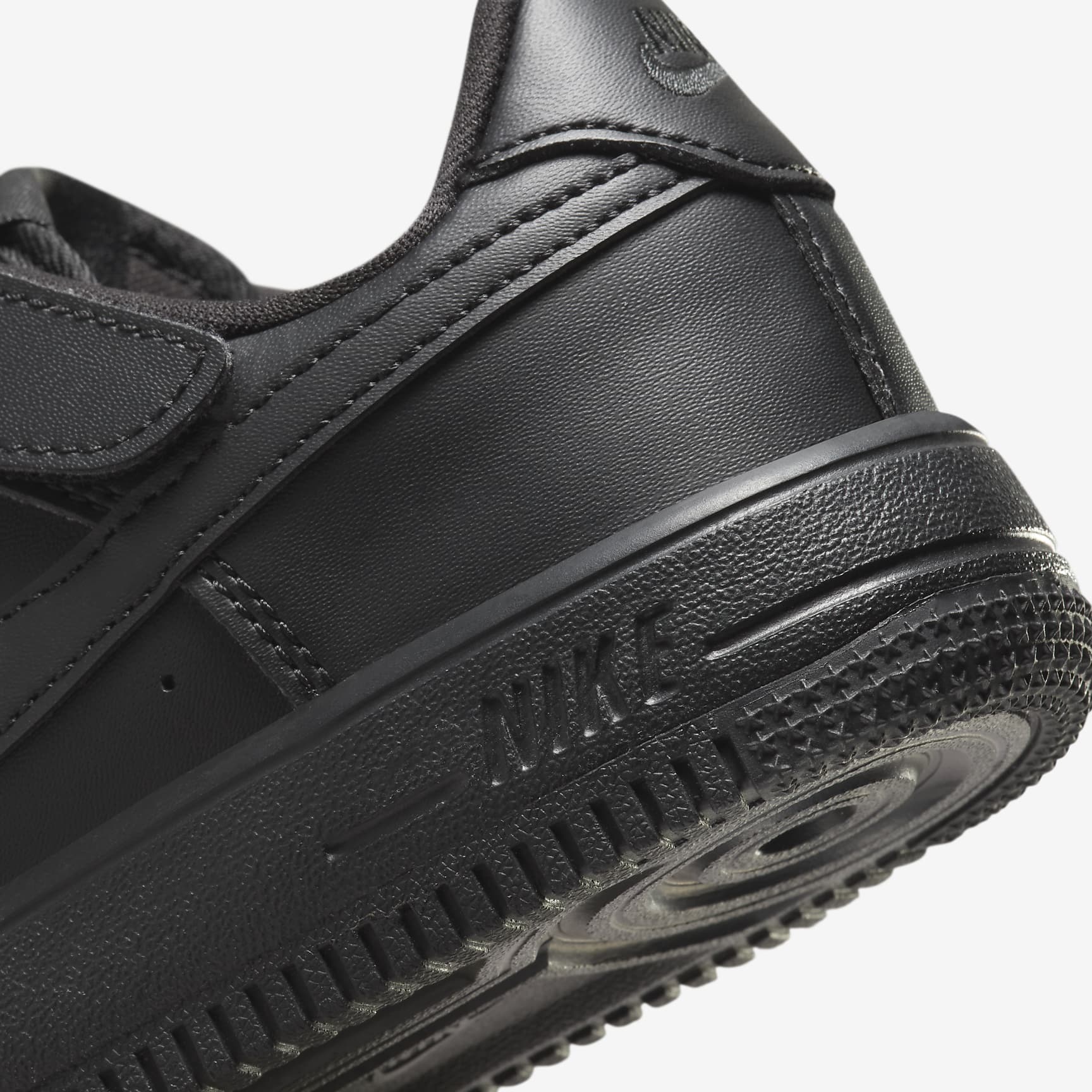 Nike Force 1 Low EasyOn Little Kids' Shoes