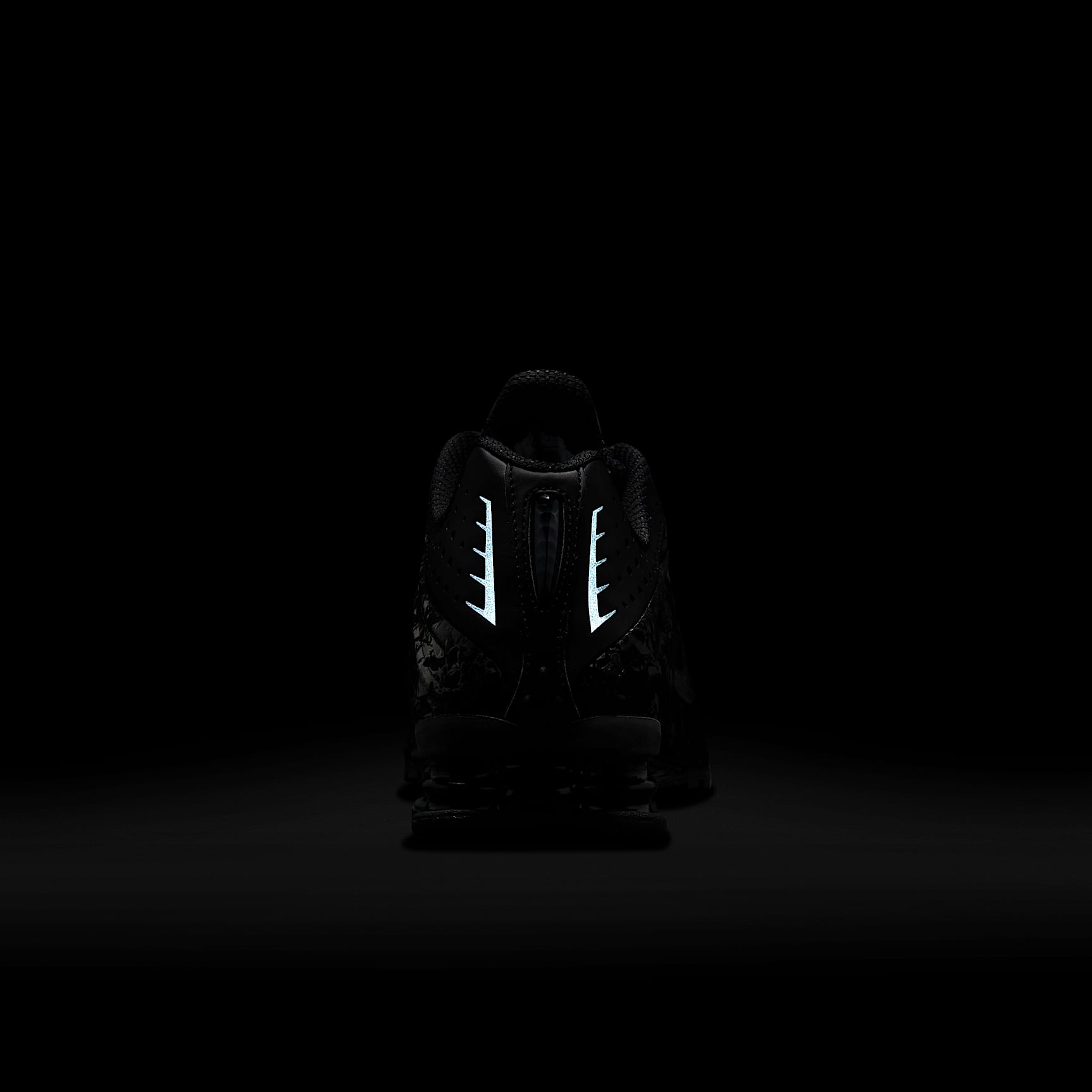 Nike Shox R4 Women's Shoes