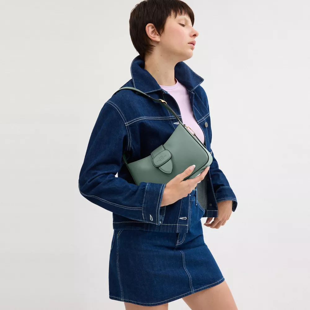Сумка COACH Eliza Shoulder Bag With Zipper Closure
