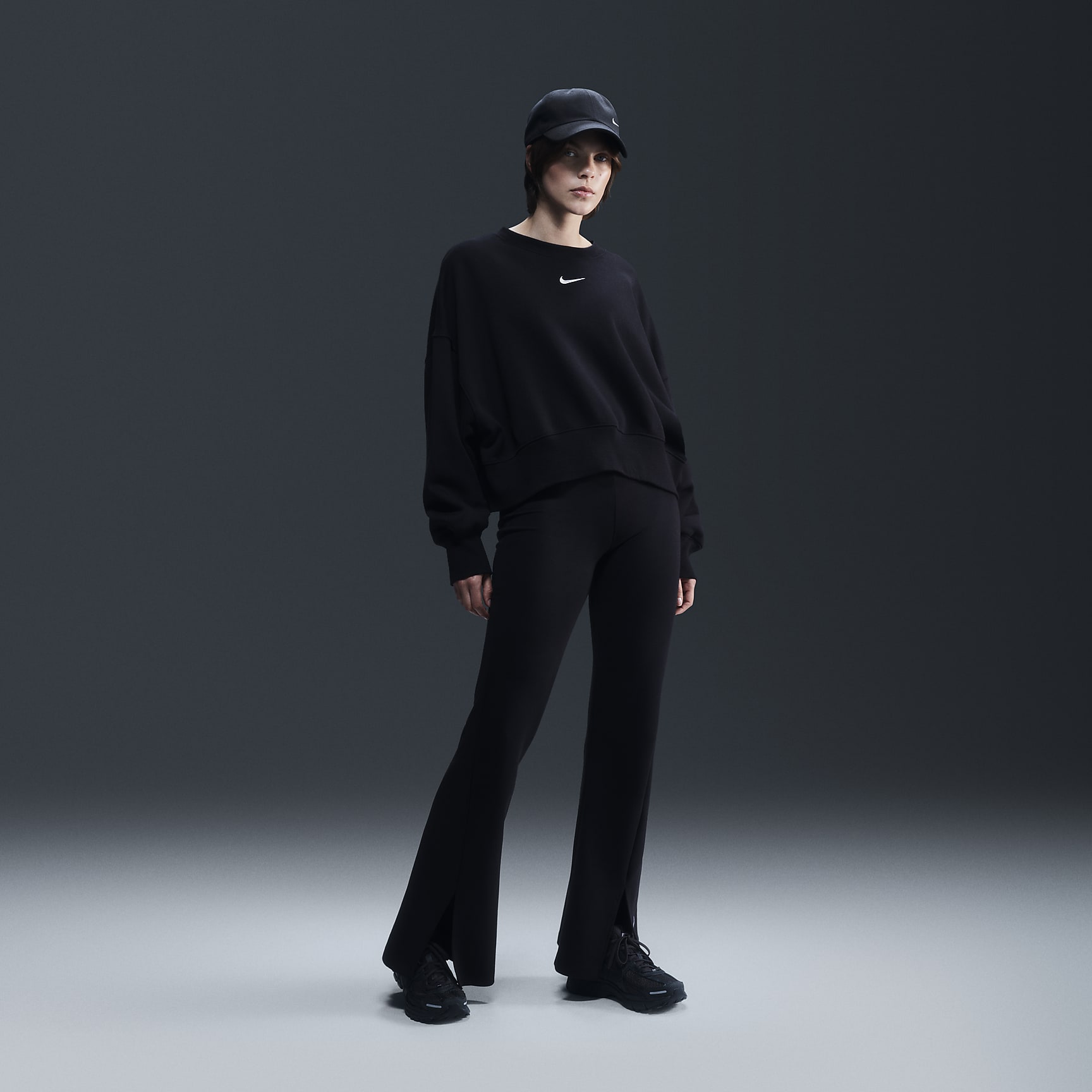 Nike Sportswear Phoenix Fleece Women's Over-Oversized Crew-Neck Sweatshirt