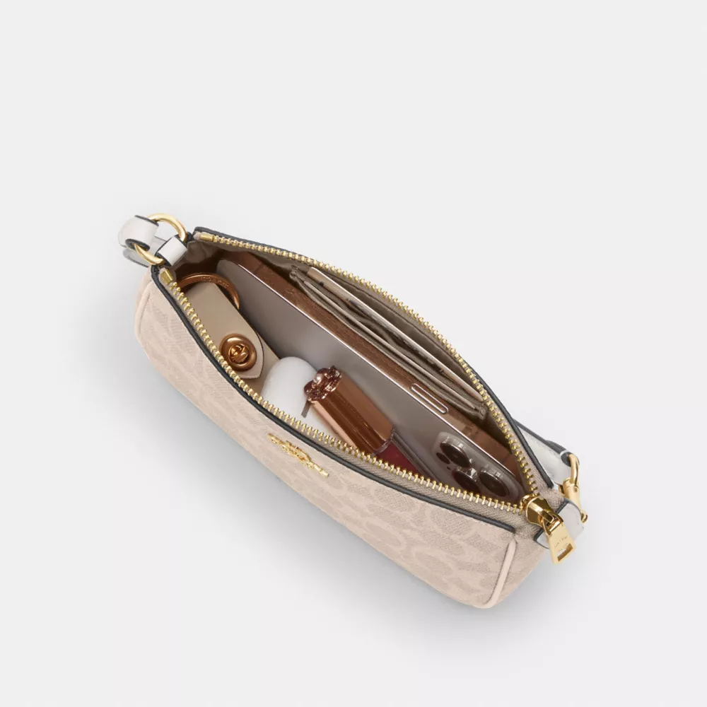 Сумка COACH Nolita 19 In Signature Canvas