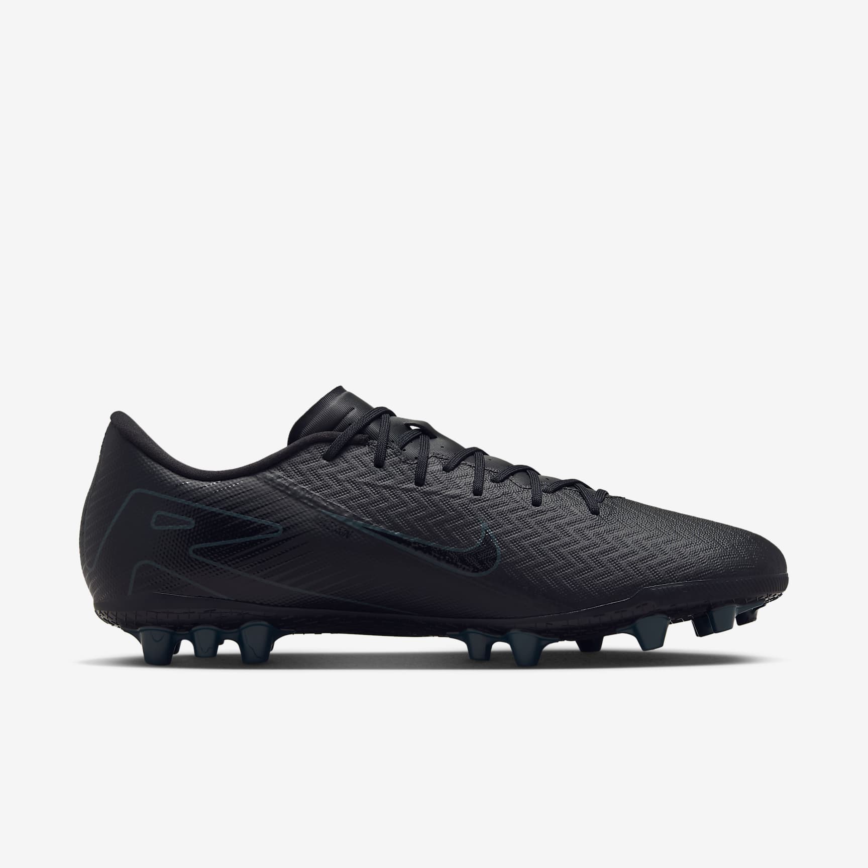 Nike Mercurial Vapor 16 Academy AG Low-Top Soccer Cleats