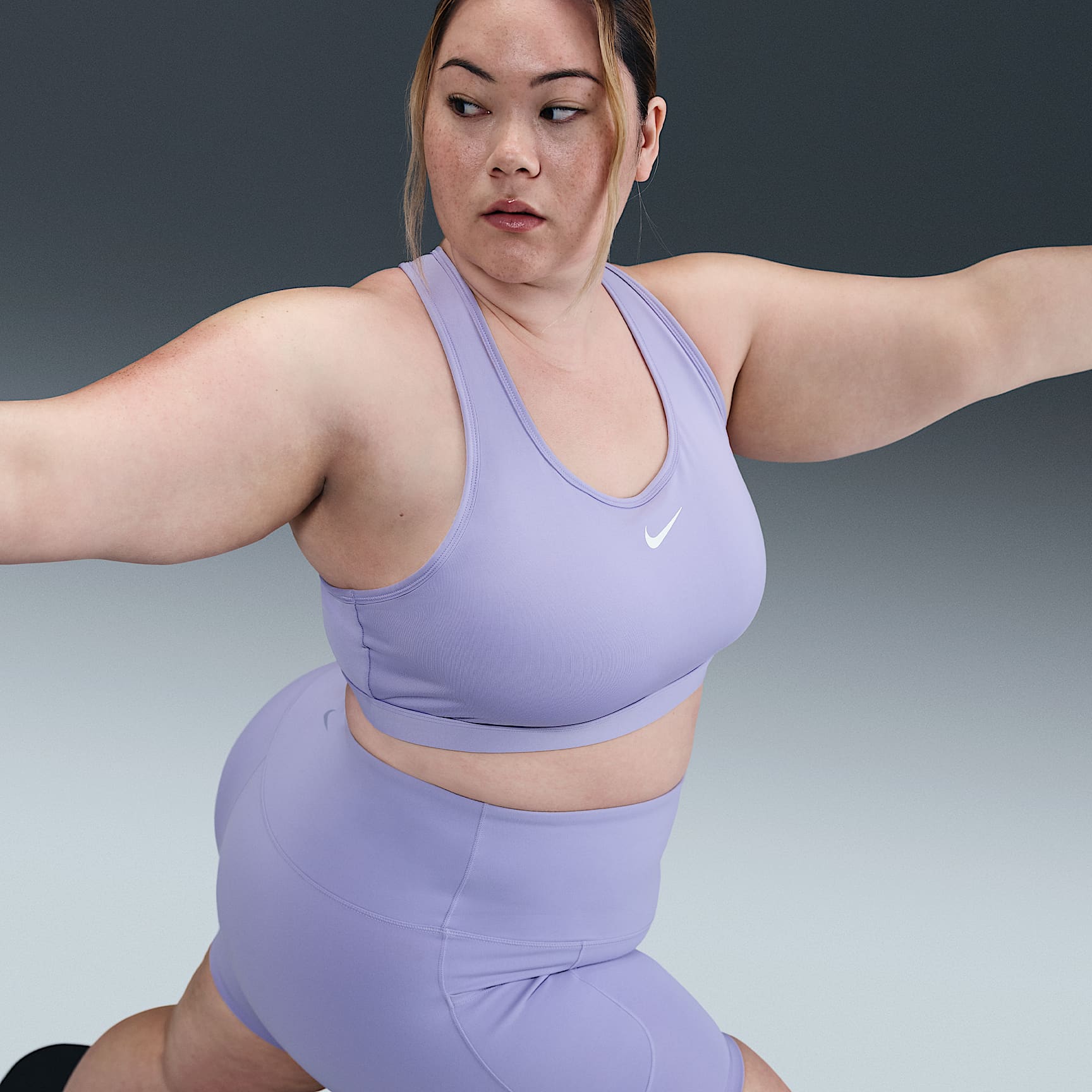 Nike Swoosh Medium Support Women's Padded Sports Bra (Plus Size)