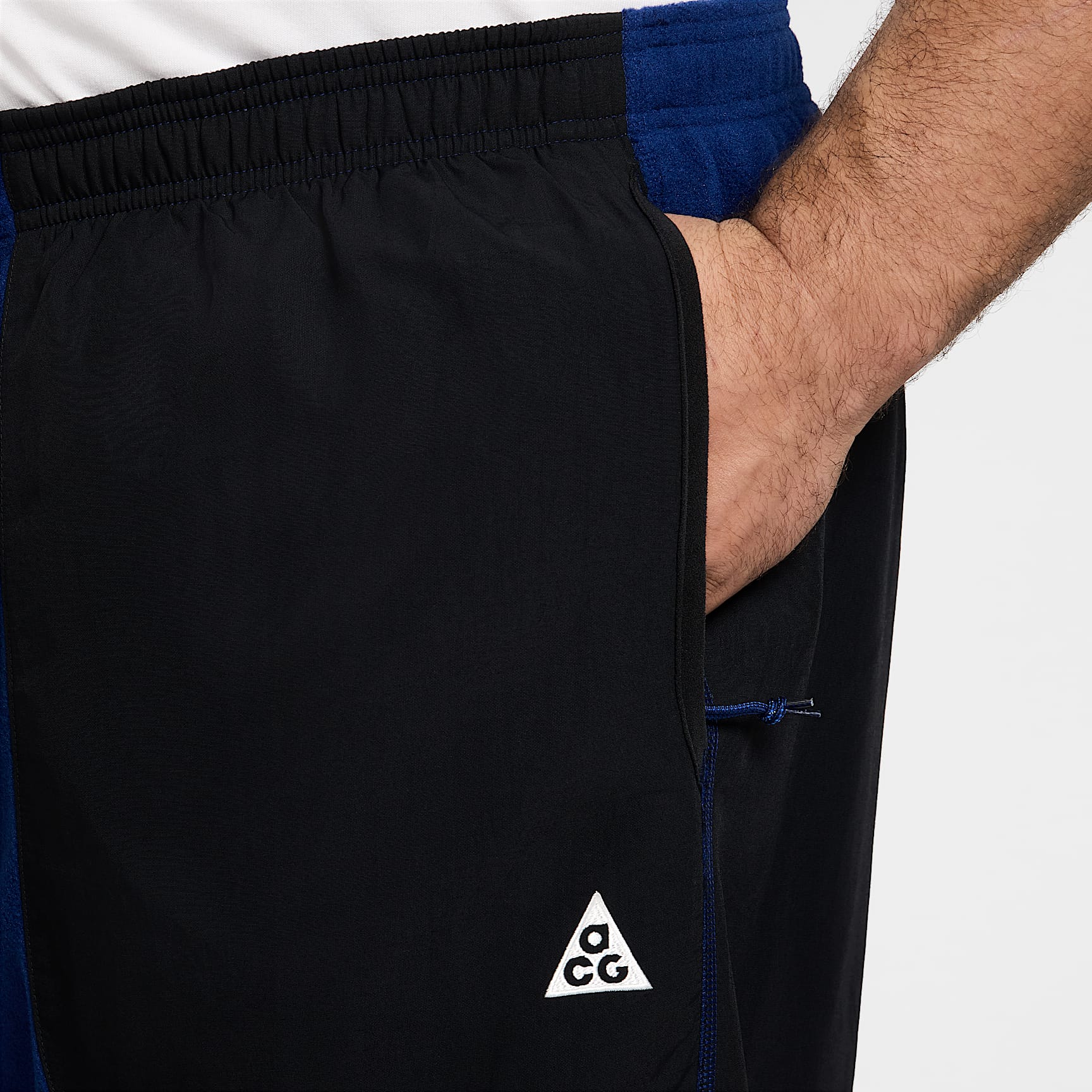 Nike ACG "Wolf Tree" Plus Fleece Pants