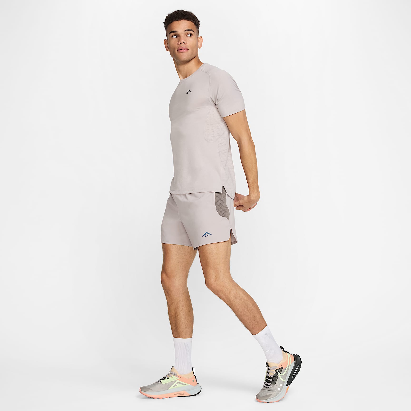 Nike Trail Men's Dri-FIT 6" Brief-Lined Running Shorts