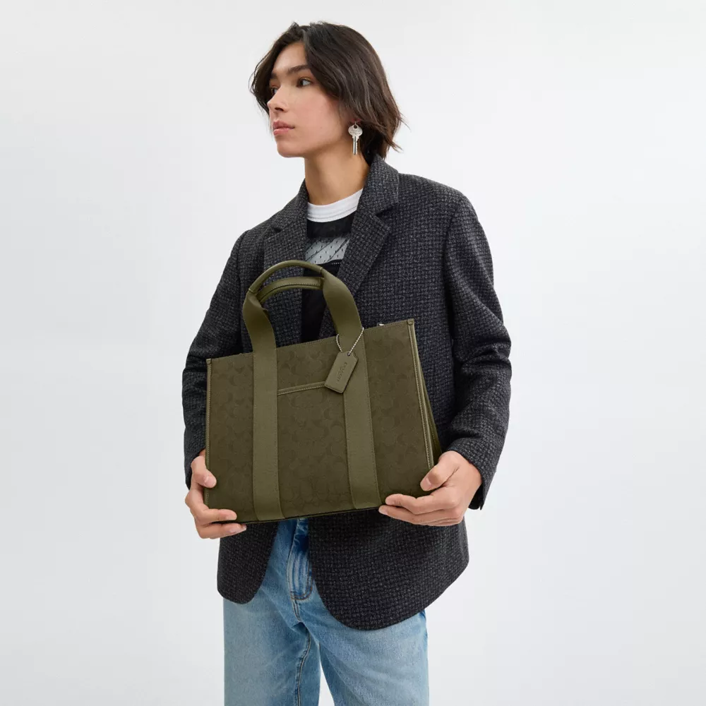 Сумка COACH Smith Tote Bag In Signature Jacquard