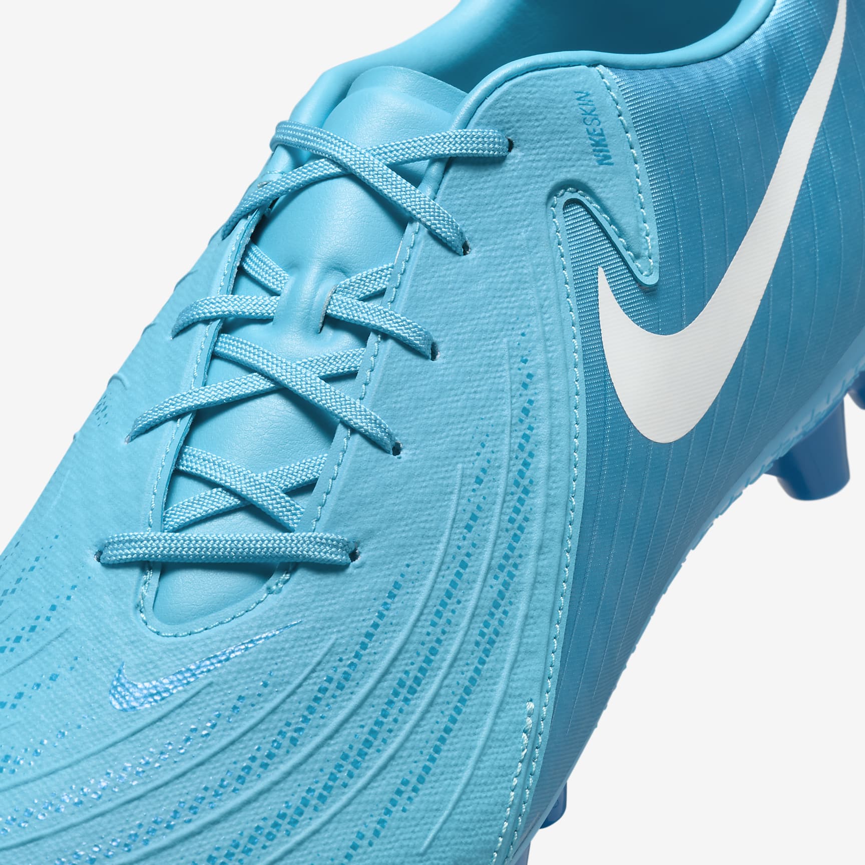Nike Phantom GX 2 Academy AG Low-Top Soccer Cleats
