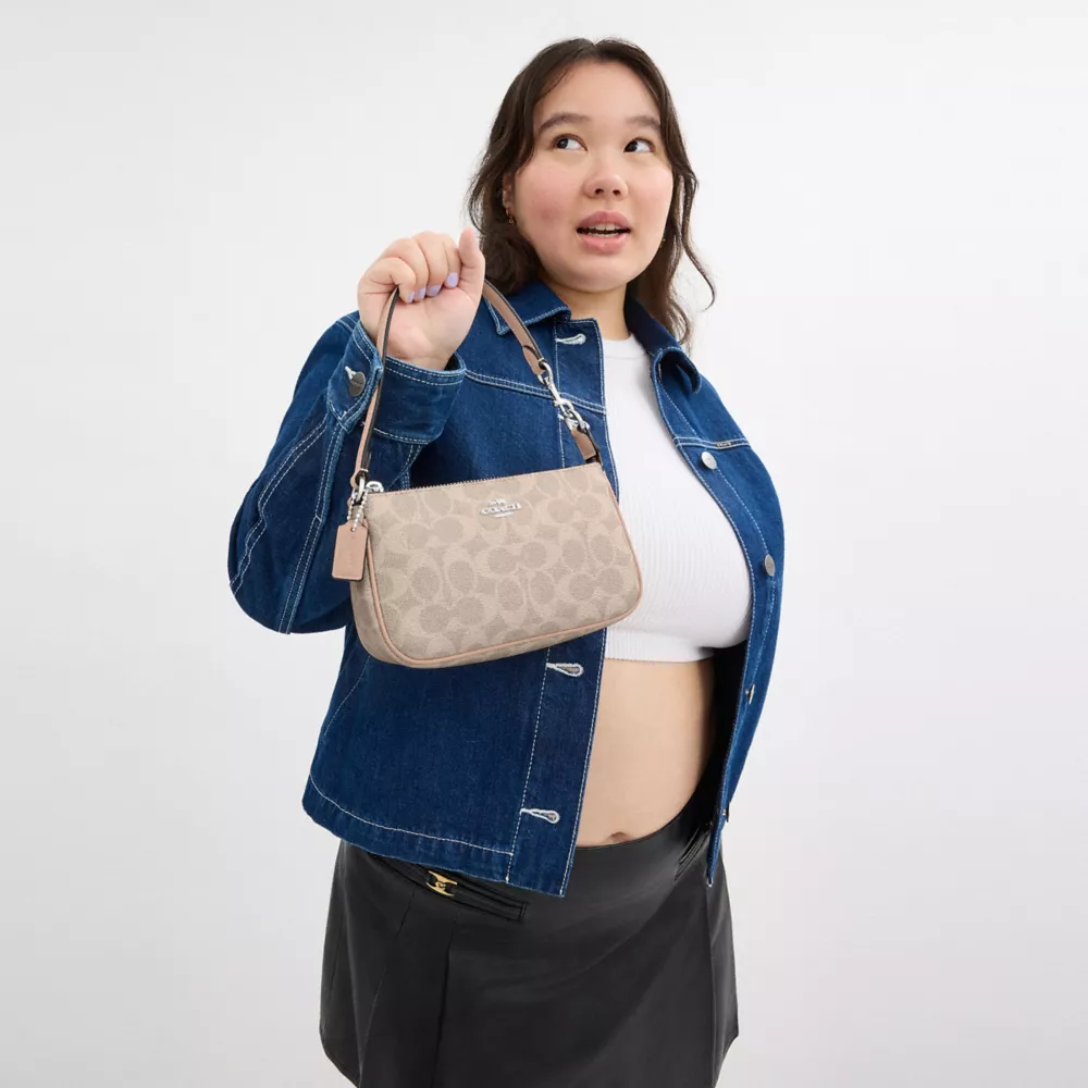 Сумка COACH Nolita 19 In Signature Canvas