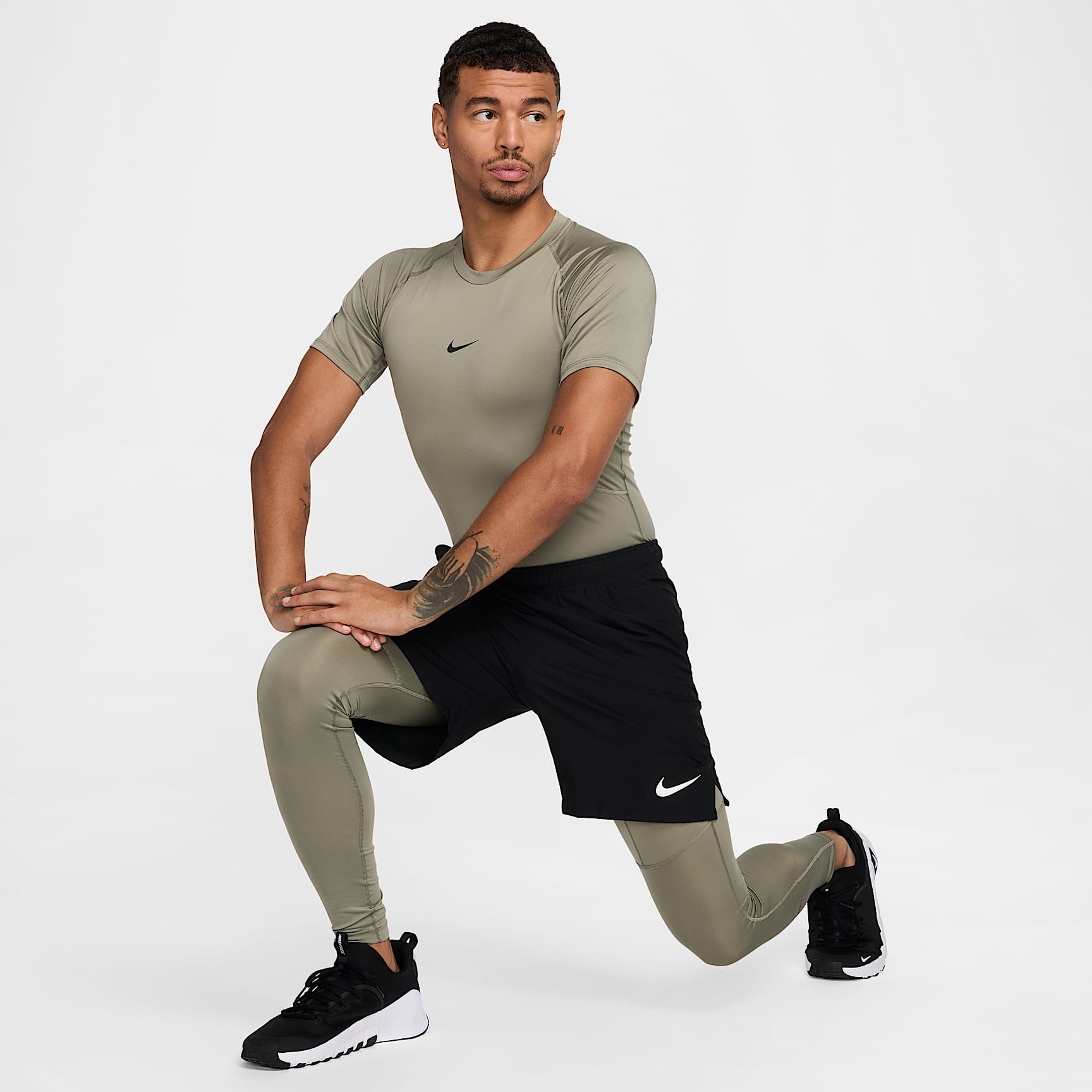 Nike Pro Men's Dri-FIT Tight Short-Sleeve Fitness Top