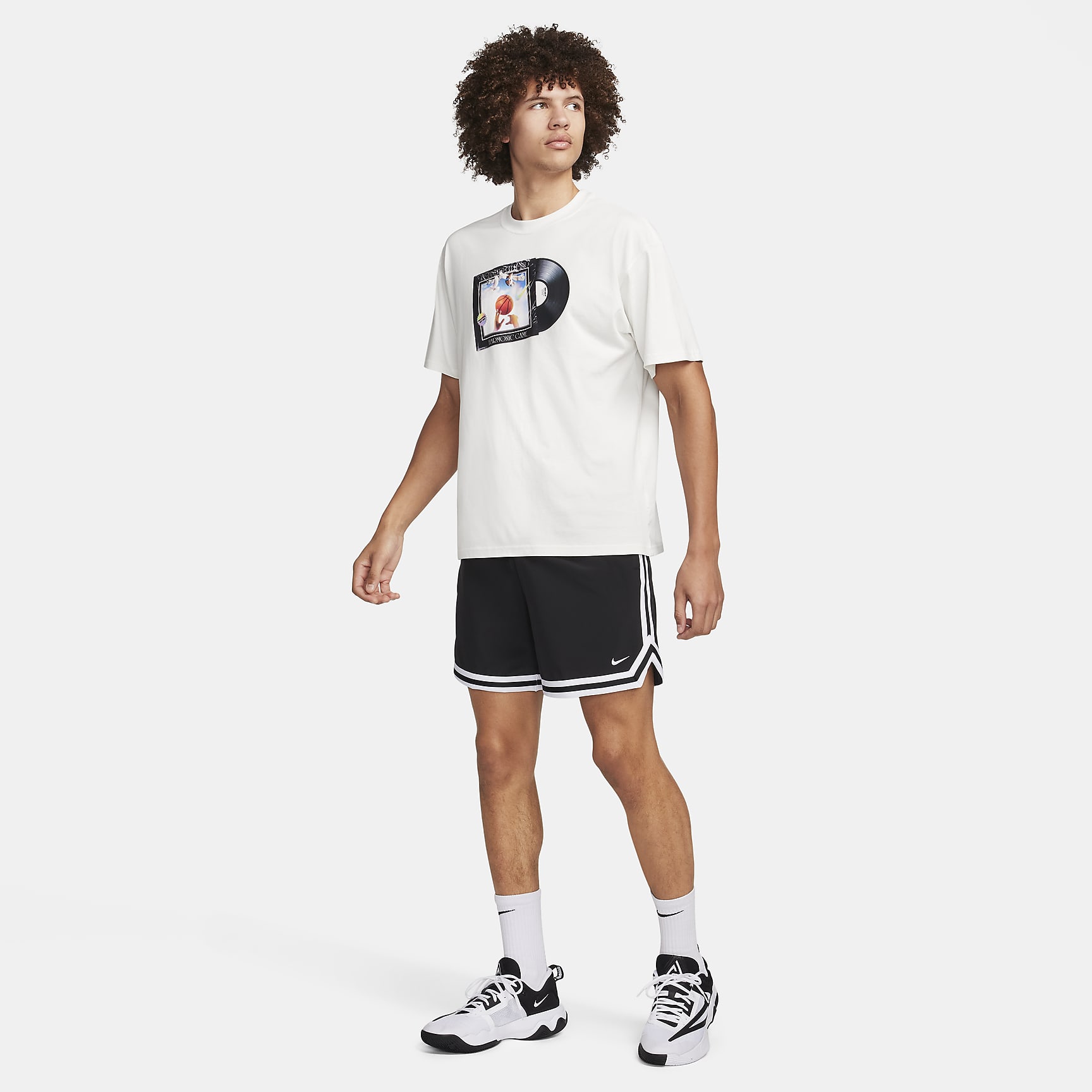 Nike DNA Men's Dri-FIT 6" UV Woven Basketball Shorts
