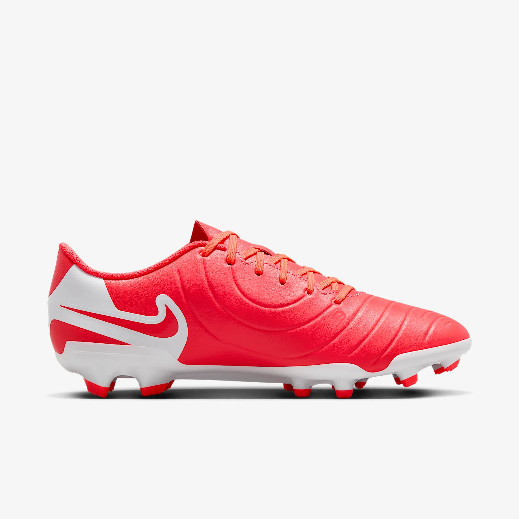 Nike Tiempo Legend 10 Club Multi-Ground Low-Top Soccer Cleats