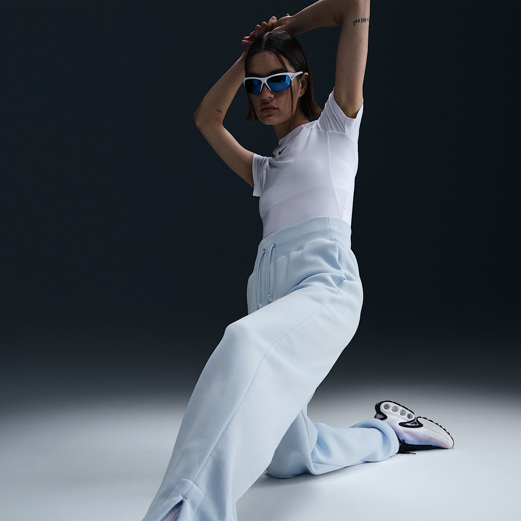 Nike Sportswear Phoenix Fleece Women's High-Waisted Wide-Leg Sweatpants