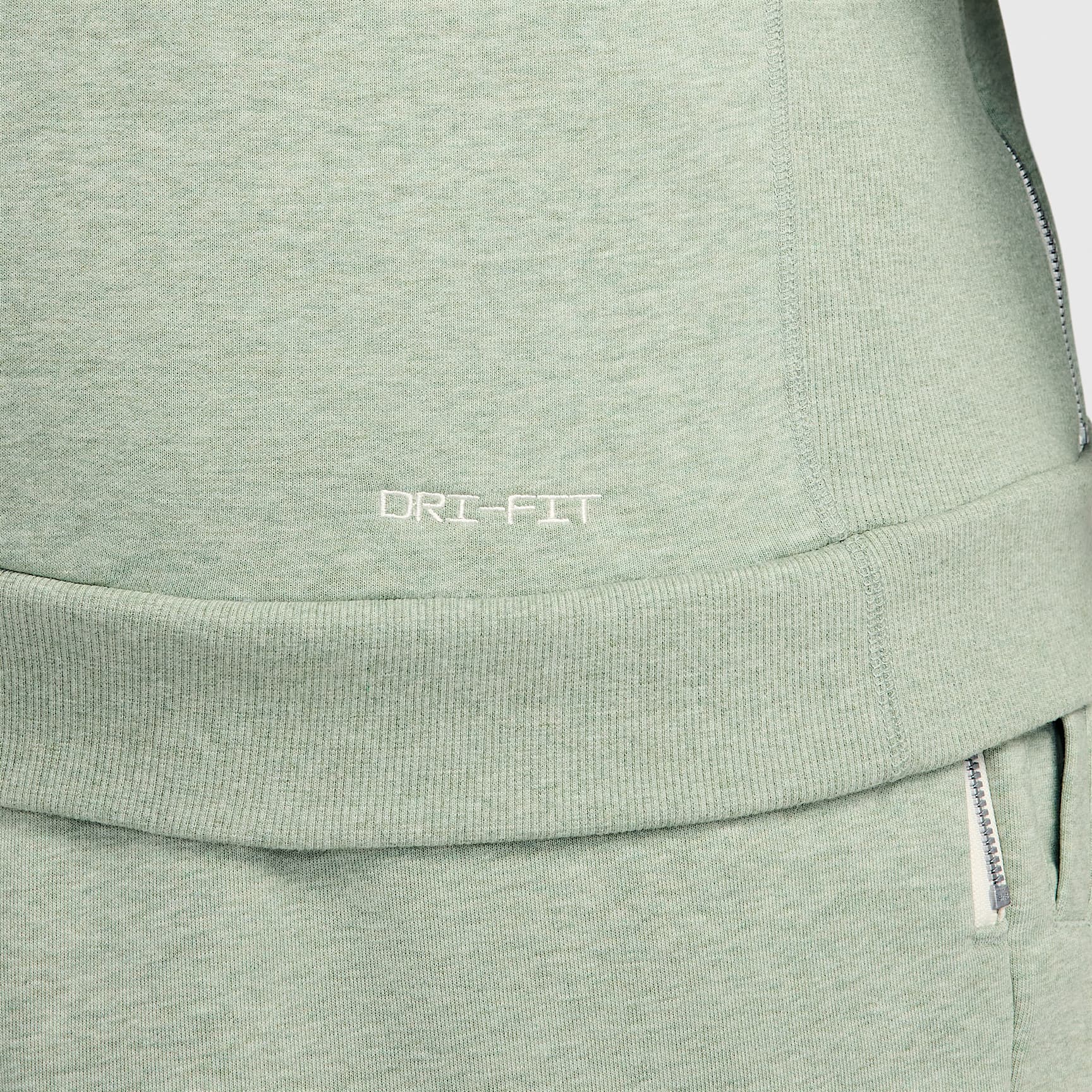 Nike Standard Issue Men's Dri-FIT Pullover Basketball Hoodie