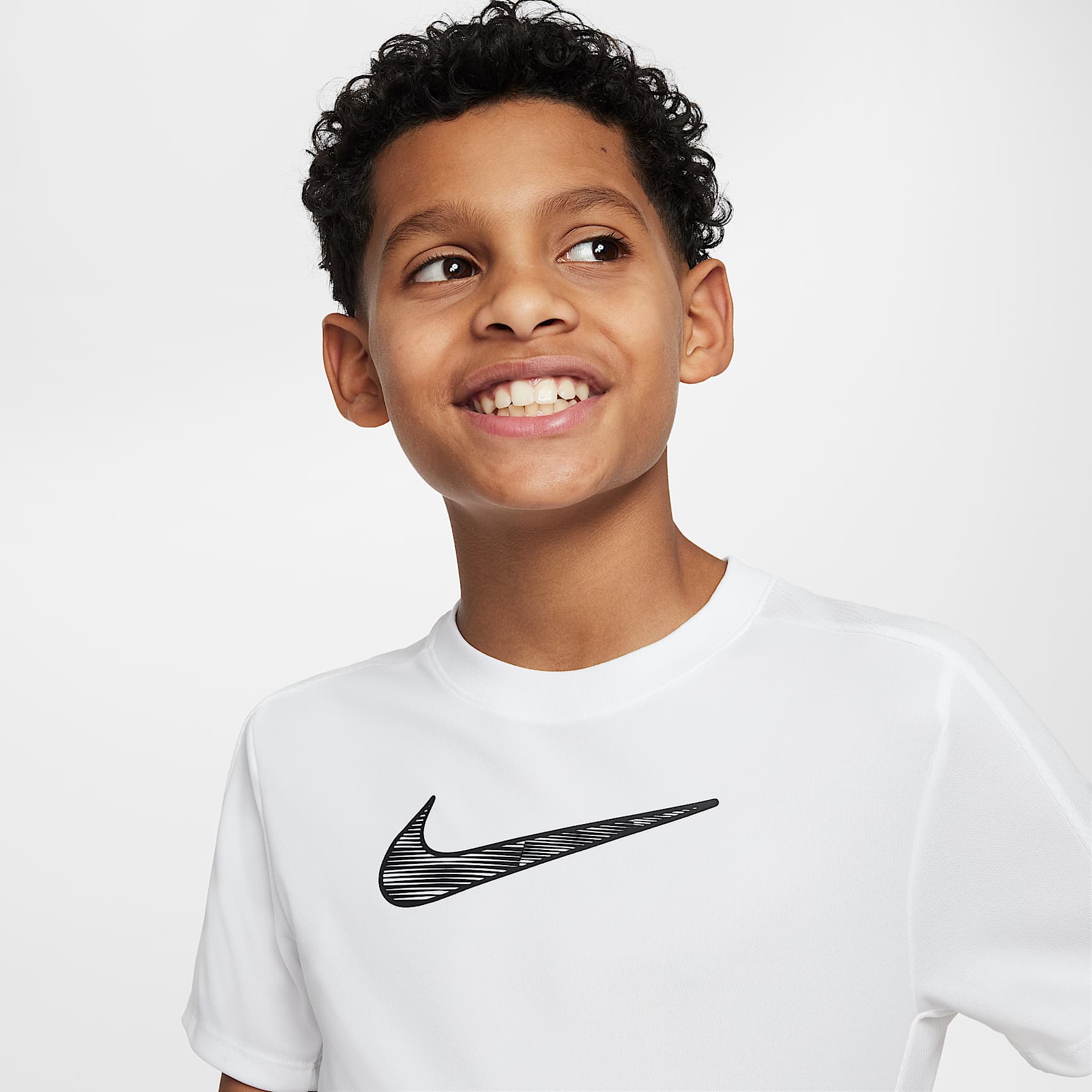 Nike Trophy23 Big Kids' Dri-FIT Short-Sleeve Top