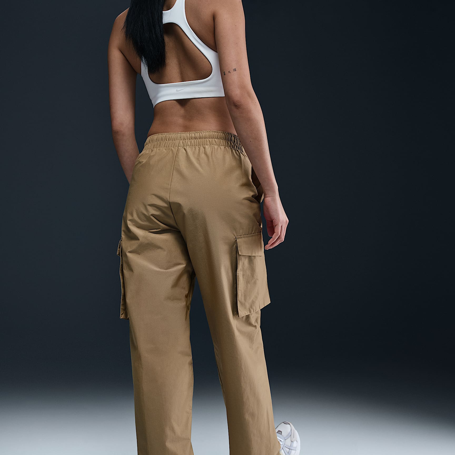 Nike Sportswear Everything Wovens Women's Mid-Rise Cargo Pants