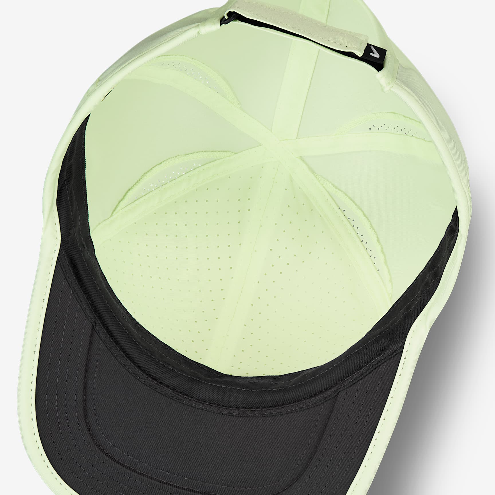 Nike Dri-FIT Club Unstructured Featherlight Cap